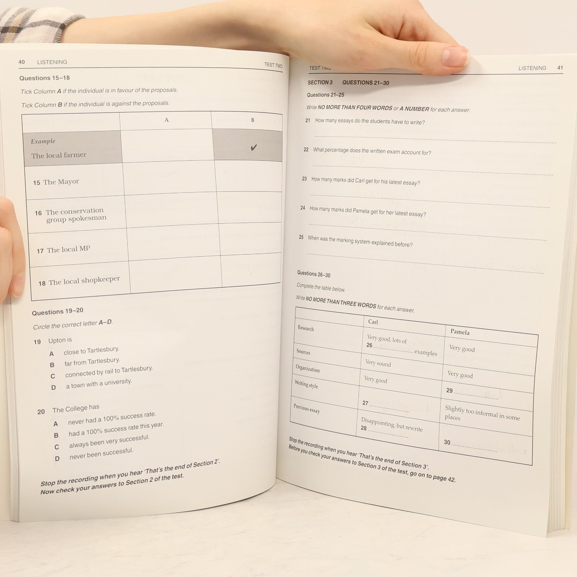 Sam McCarter IELTS Testbuilder with Answer Key