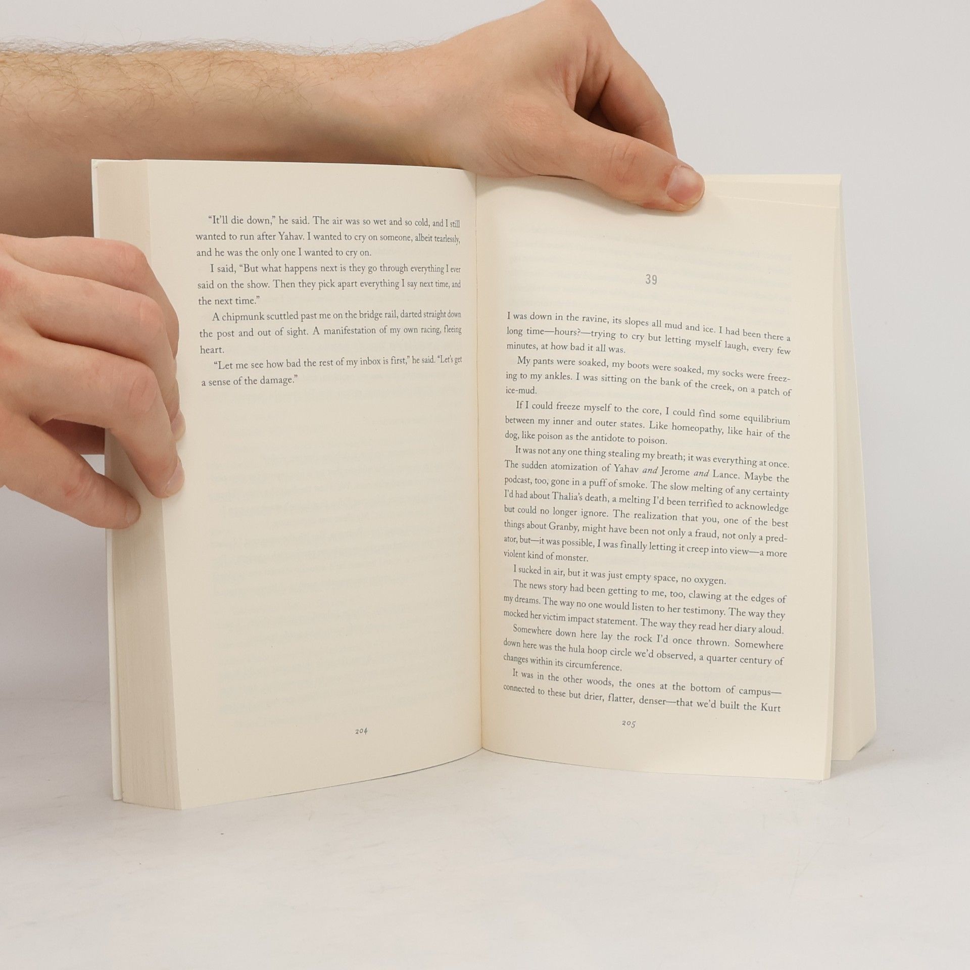Rebecca Makkai I Have Some Questions For You: ´A perfect crime´ NEW YORKER