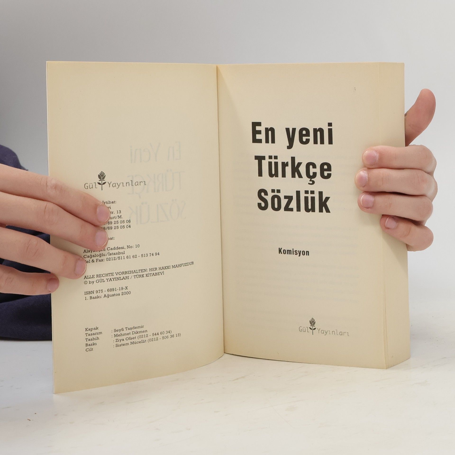 AA.VV. Yeni Türkçe Sözlük