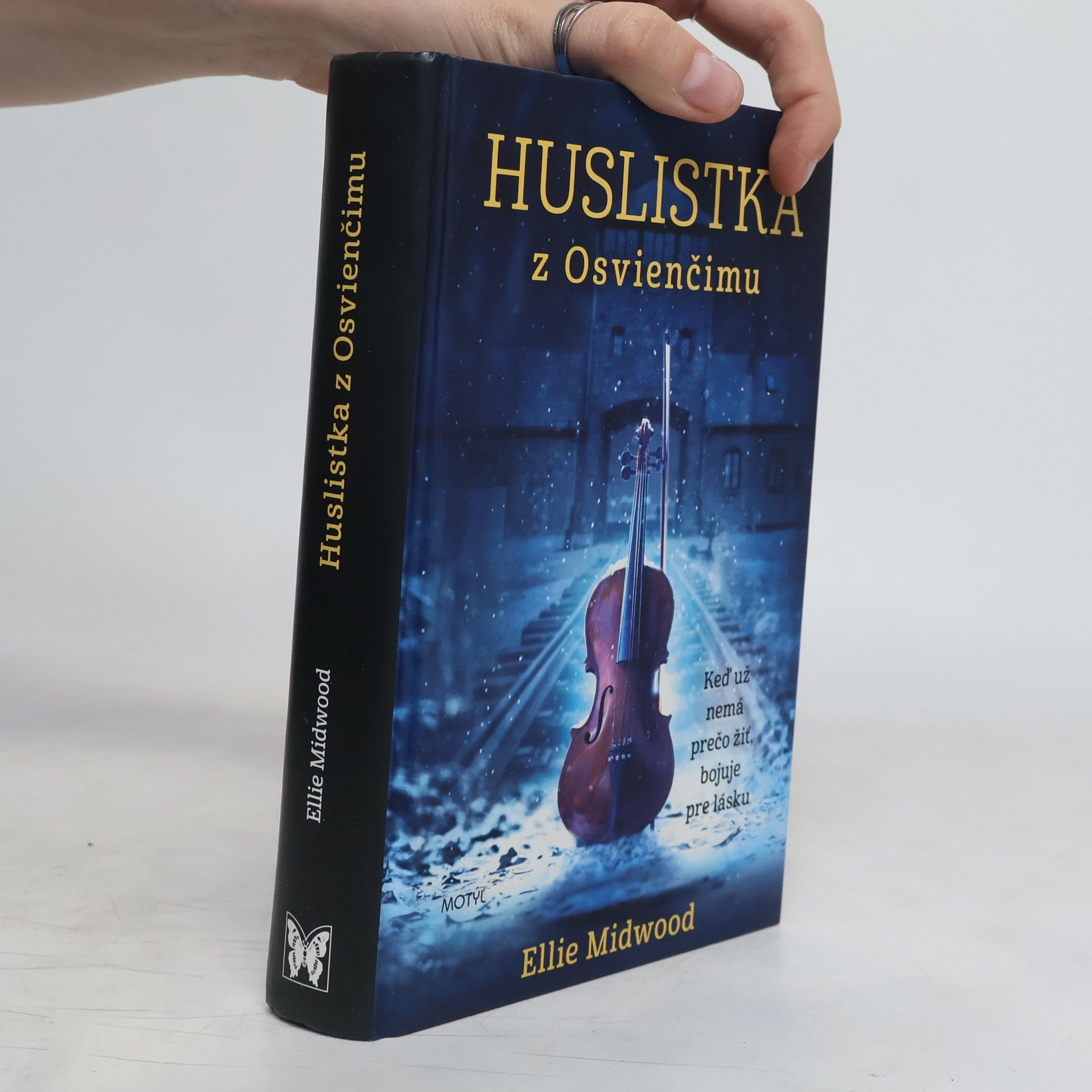 Ellie Midwood Huslistka z Osvienčimu