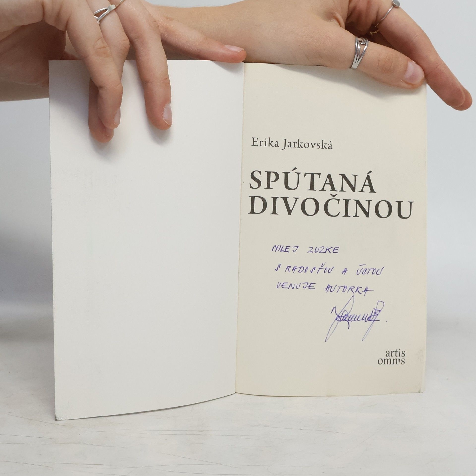 Erika Jarkovská Spútaná divočinou