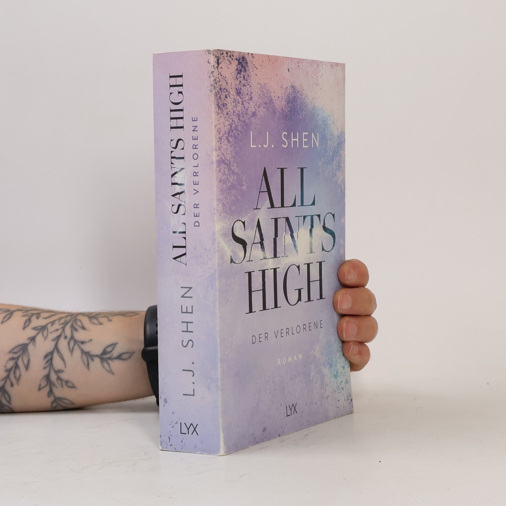L. J. Shen All Saints High. Der Verlorene