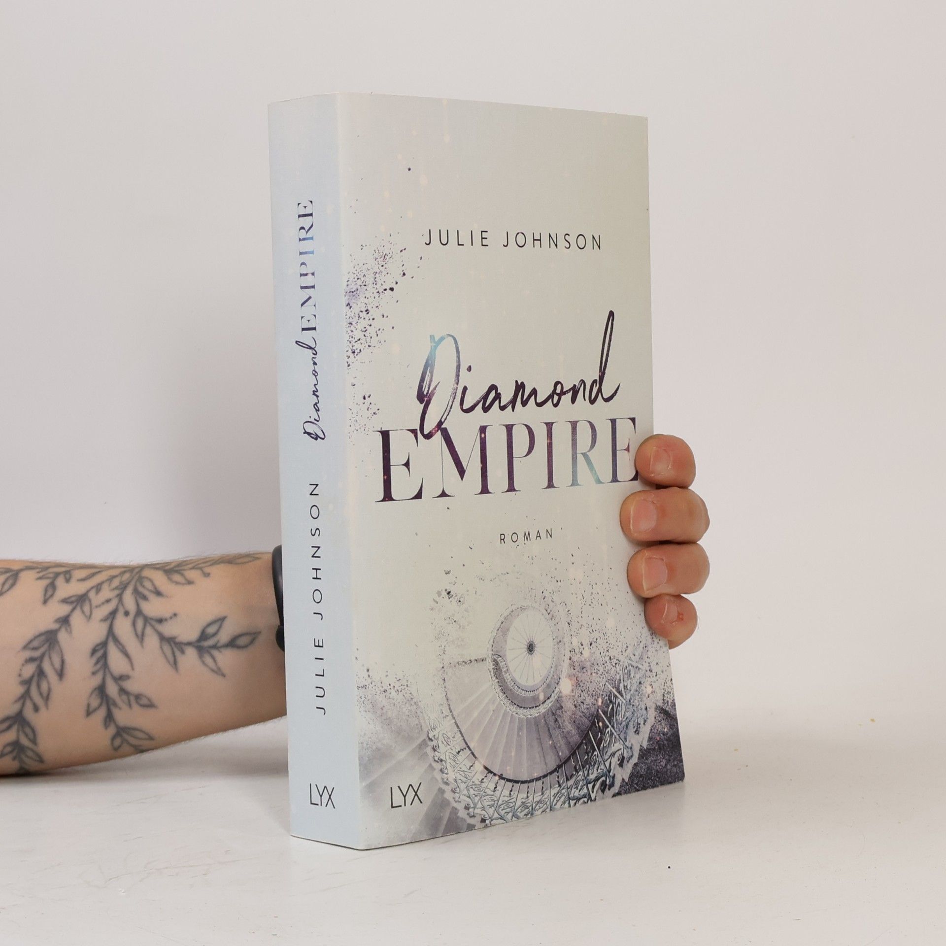 Julie Johnson Diamond Empire