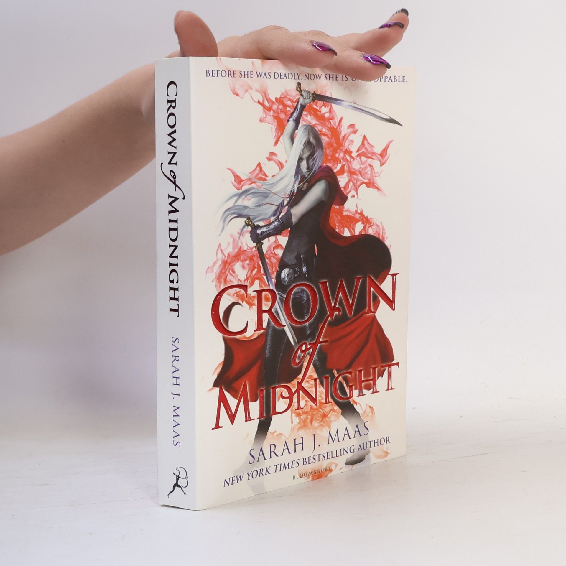 Sarah J. Maasová Crown of Midnight