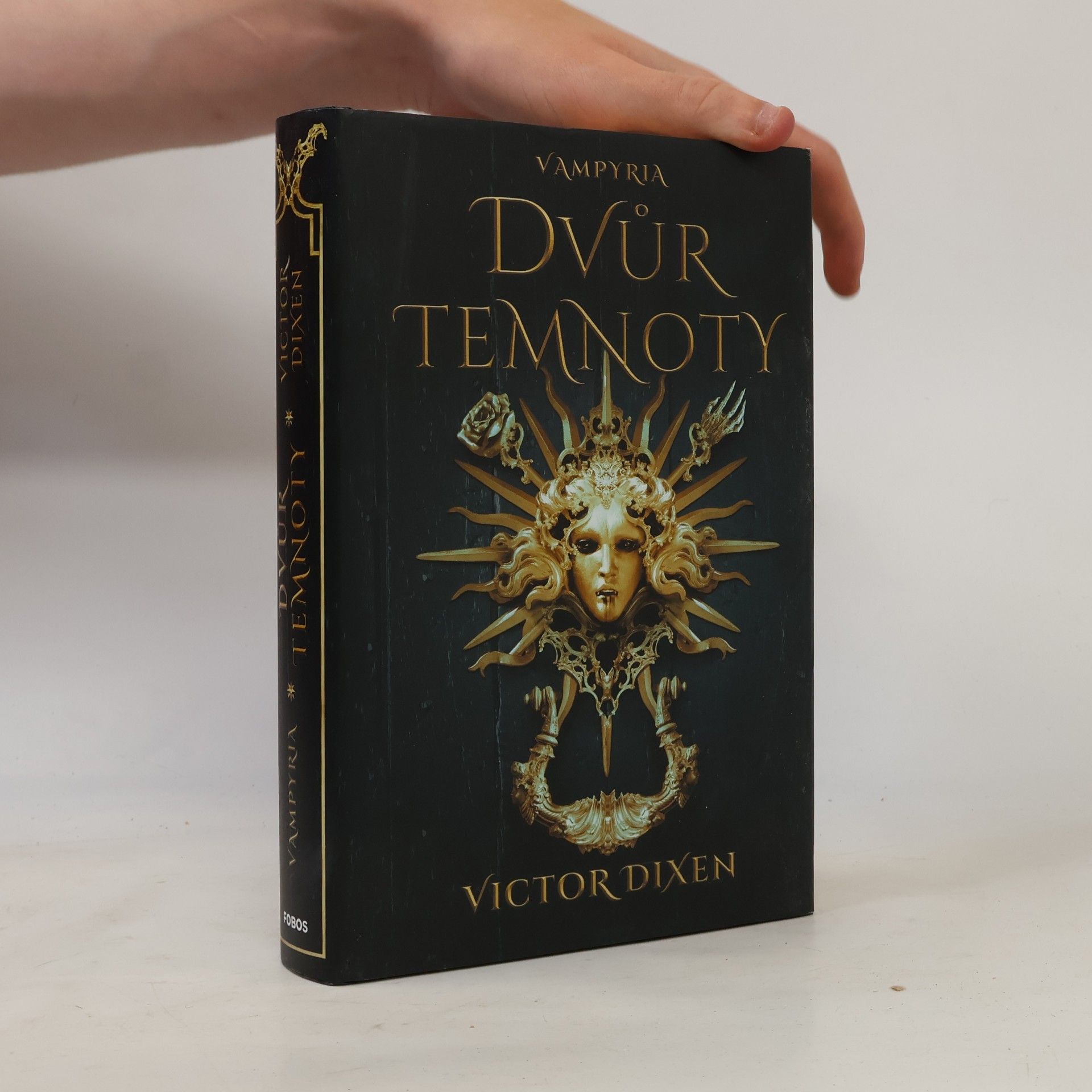 Victor Dixen Vampyria. Dvůr temnoty
