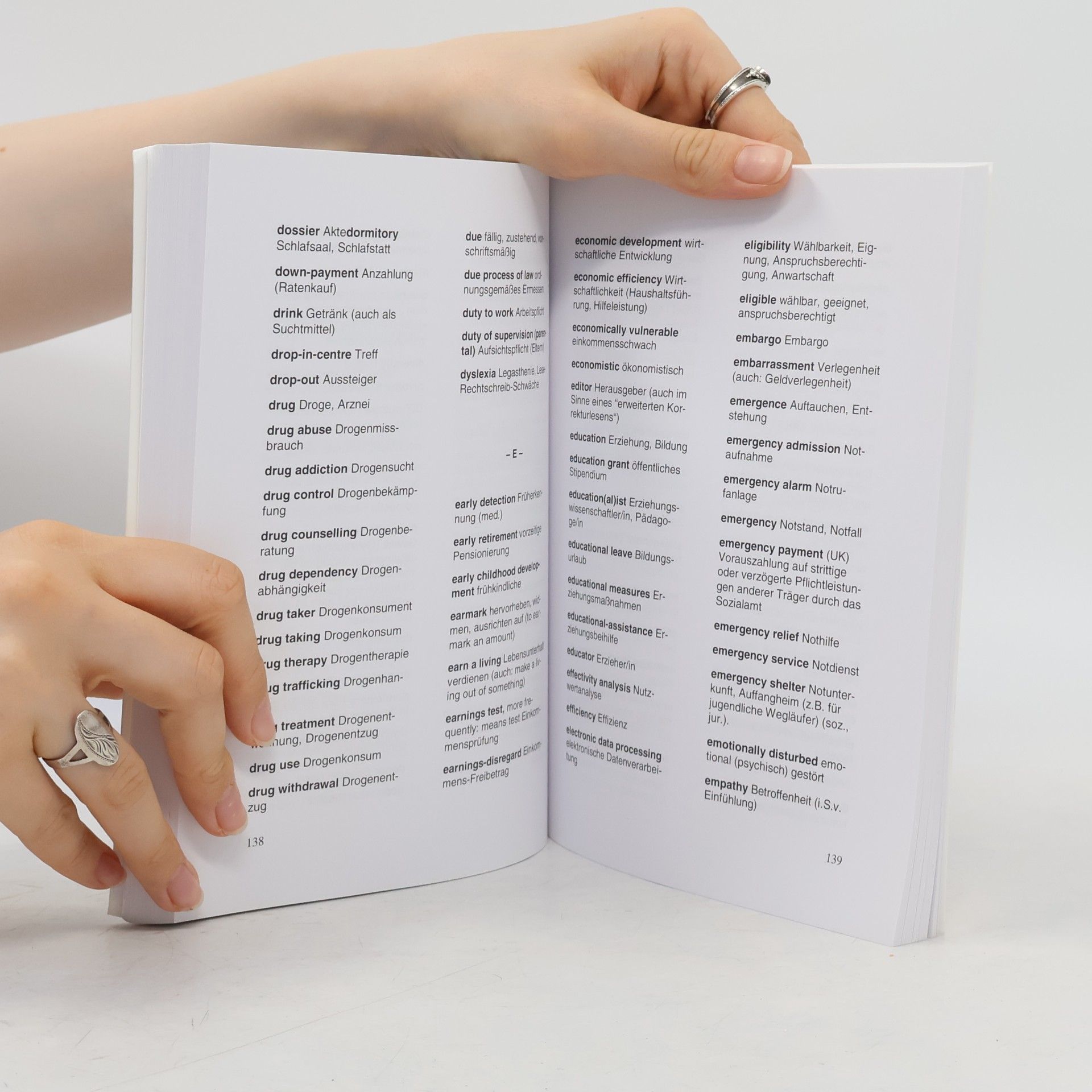 Peter Herrmann Wörterbuch der sozialen Arbeit, Deutsch-Englisch, Englisch-Deutsch
