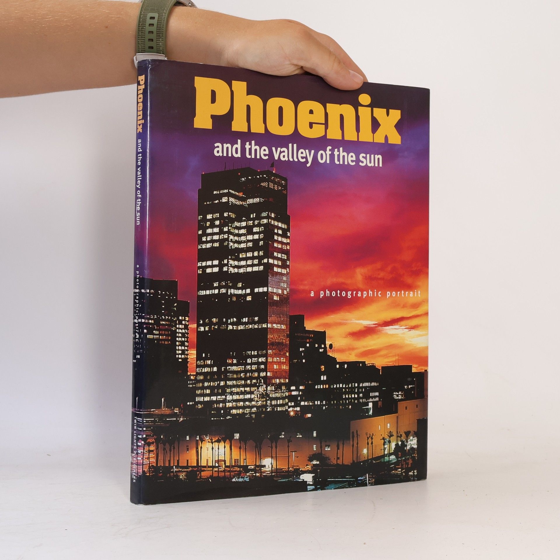 Editors of Twin Lights Publishers Phoenix and The Valley of the Sun