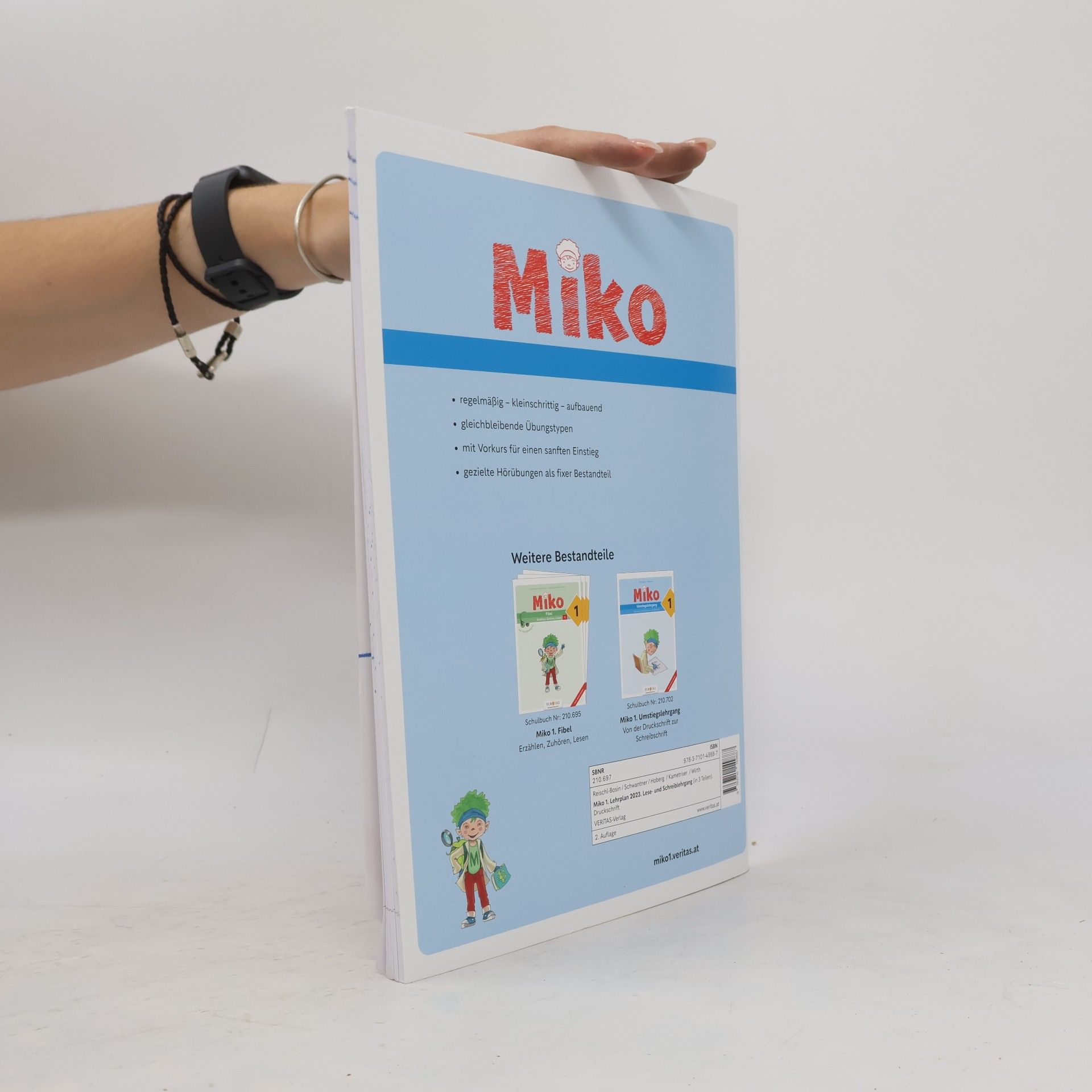 AA.VV. Miko