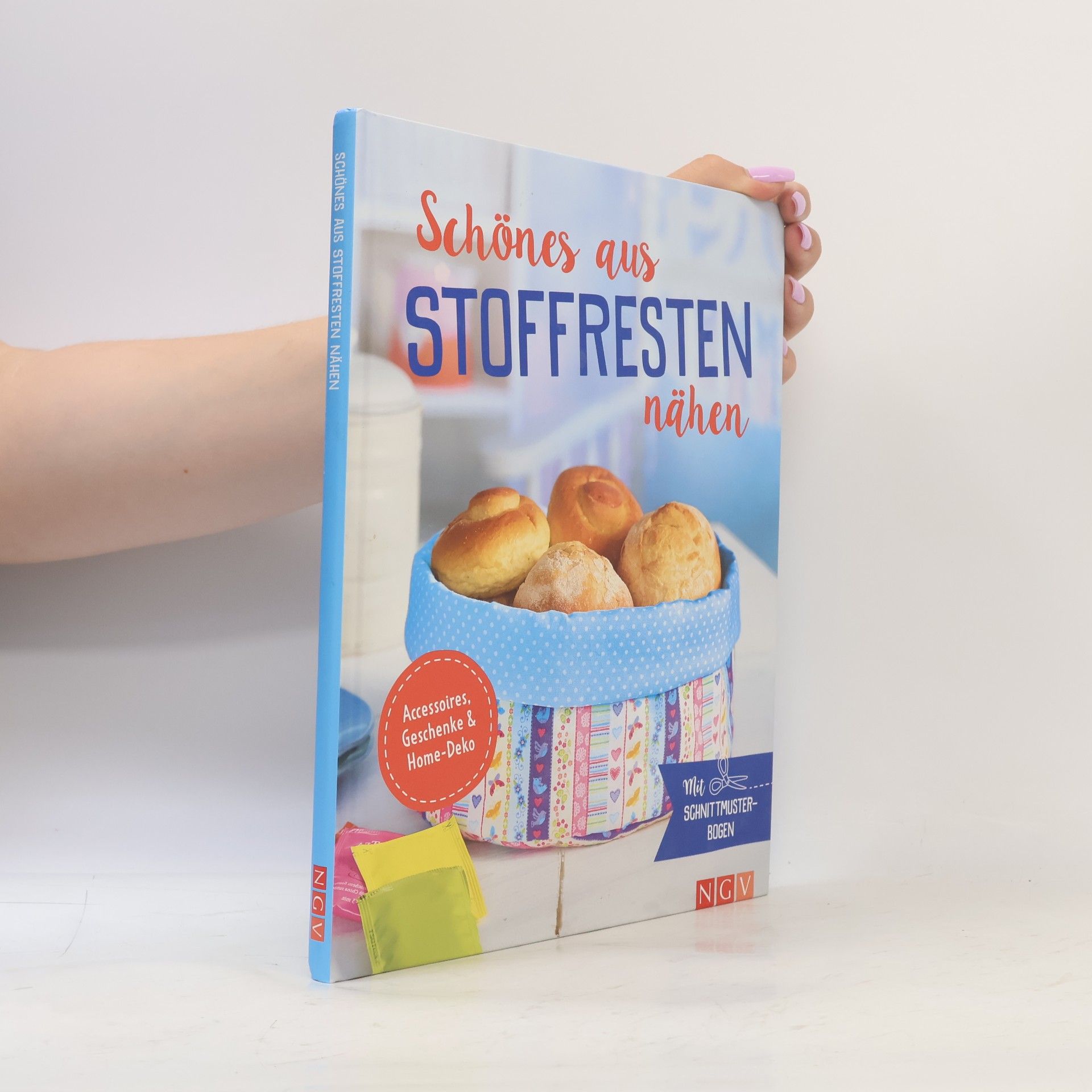 Various authors Schones aus Stoffresten nähen
