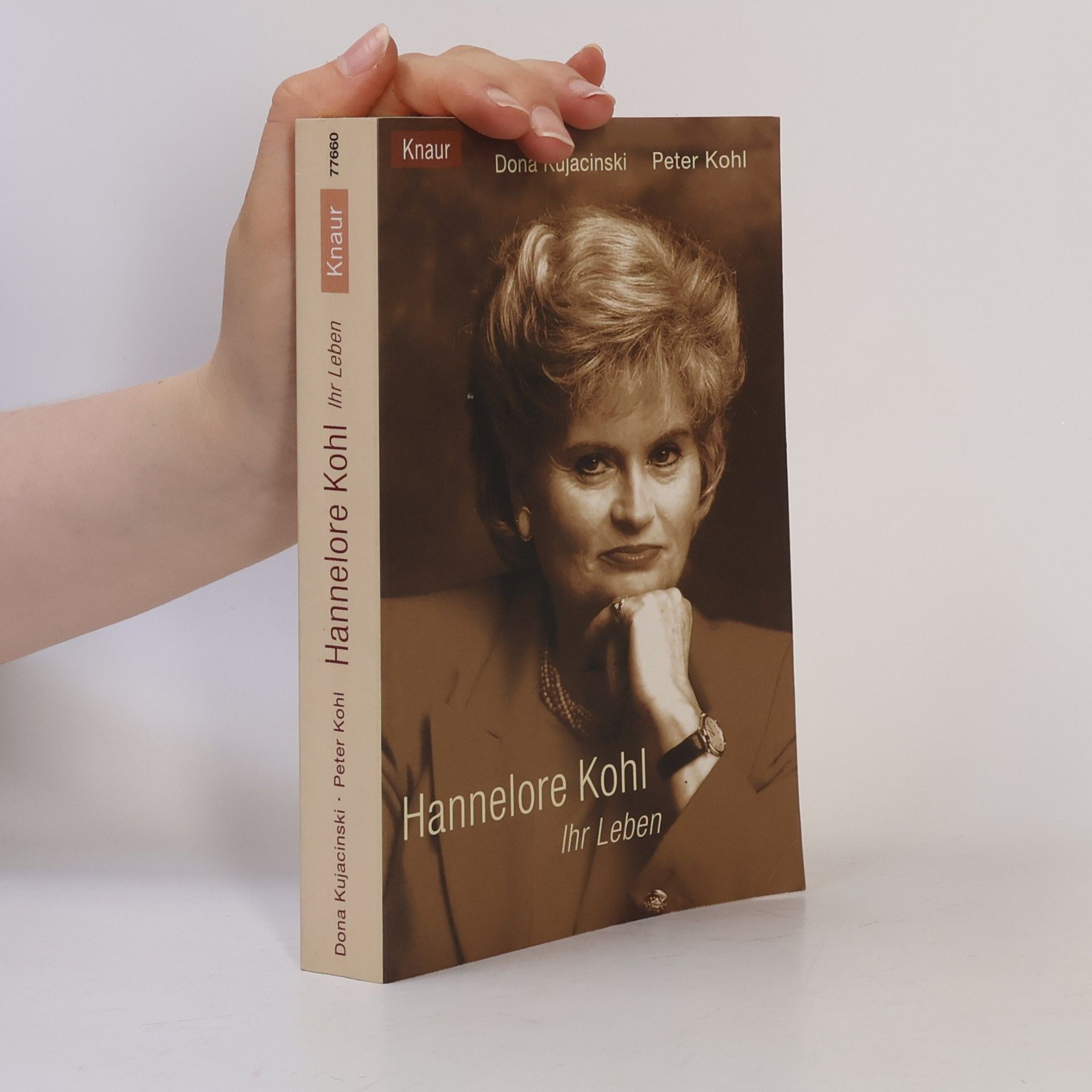 Dona Kujacinski Hannelore Kohl