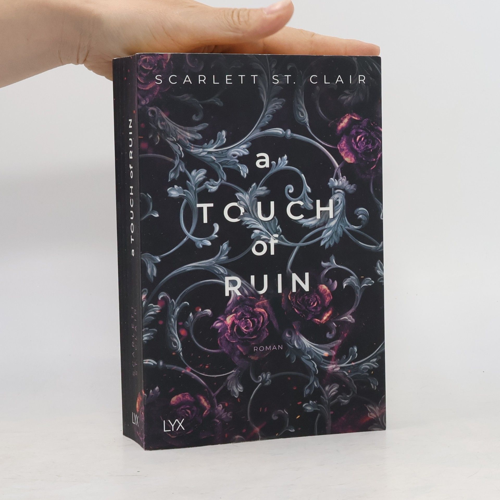 Scarlett St. Clair A Touch of Ruin