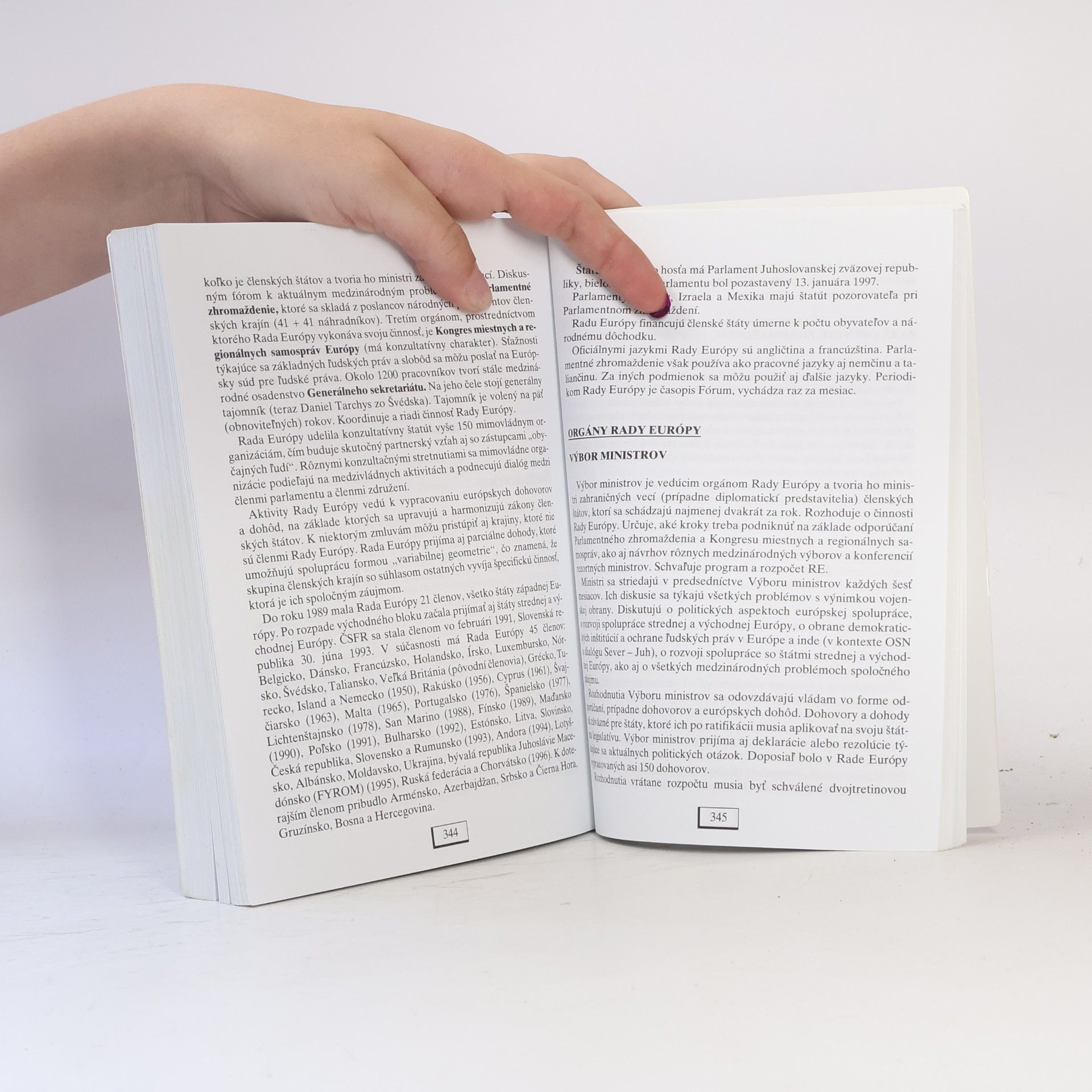 Autorenkollektiv Nauka o spoločnosti - príprava na maturity a prijímacie skúšky na vysoké školy