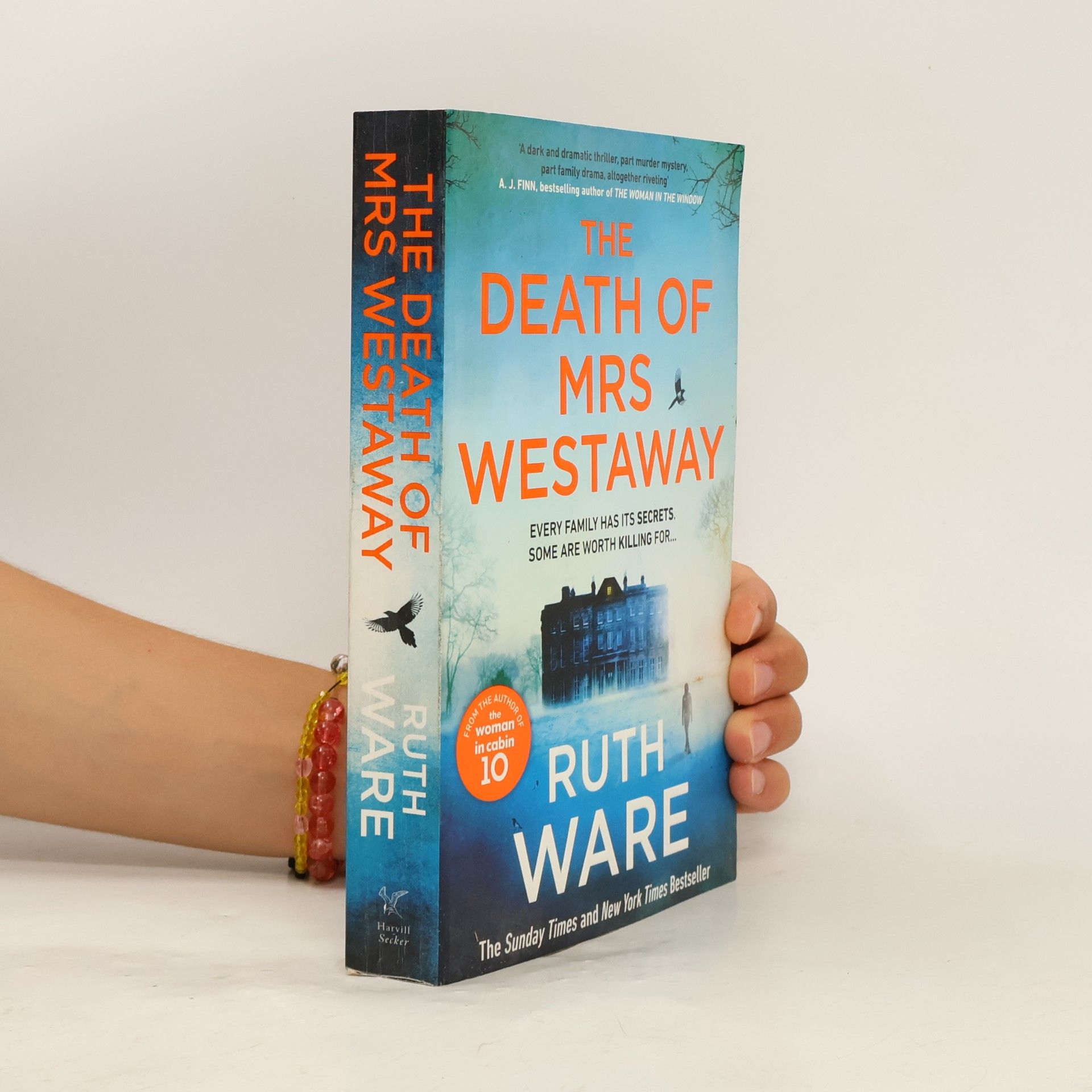 Ruth Ware The death of Mrs Westaway