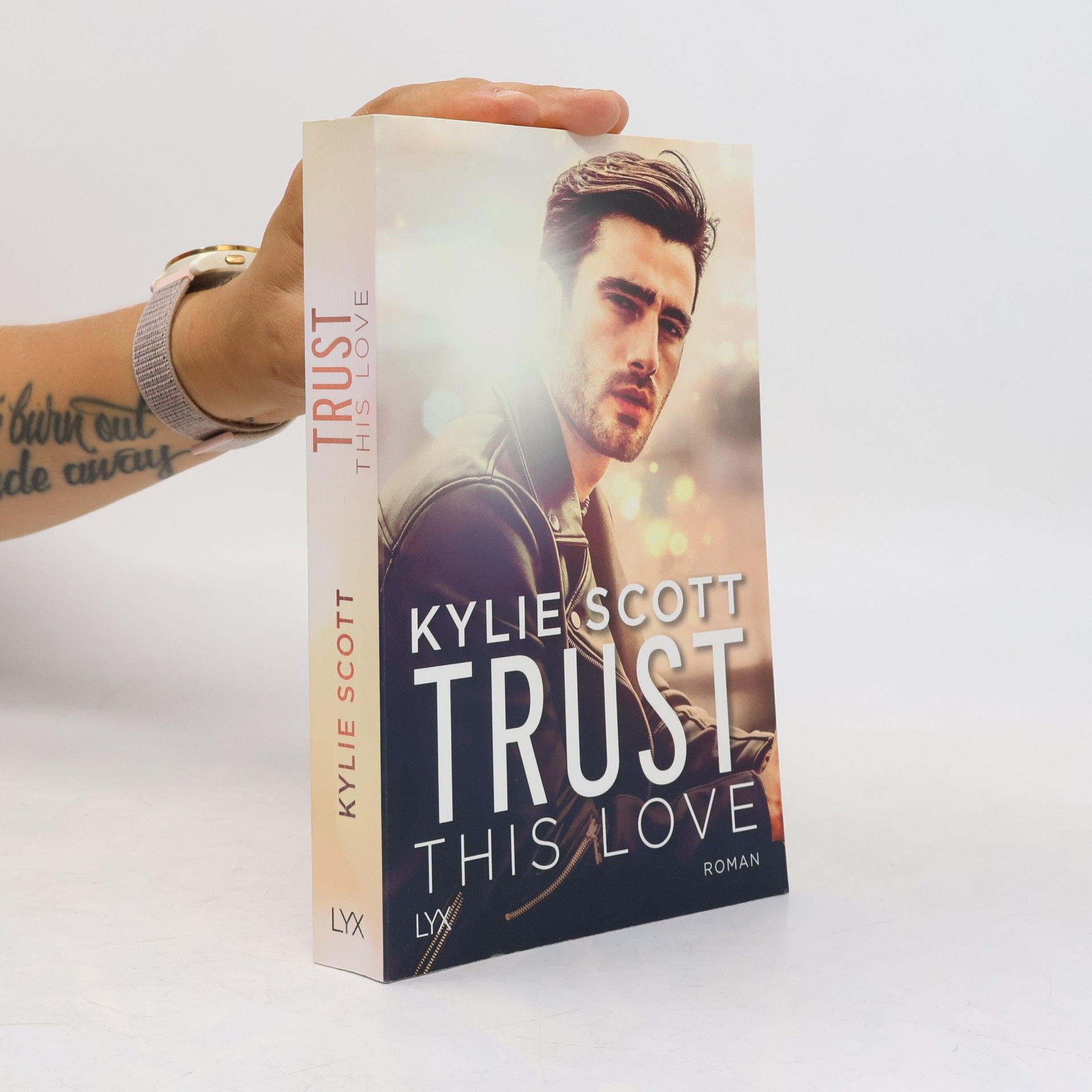 Kylie Scott Trust this love