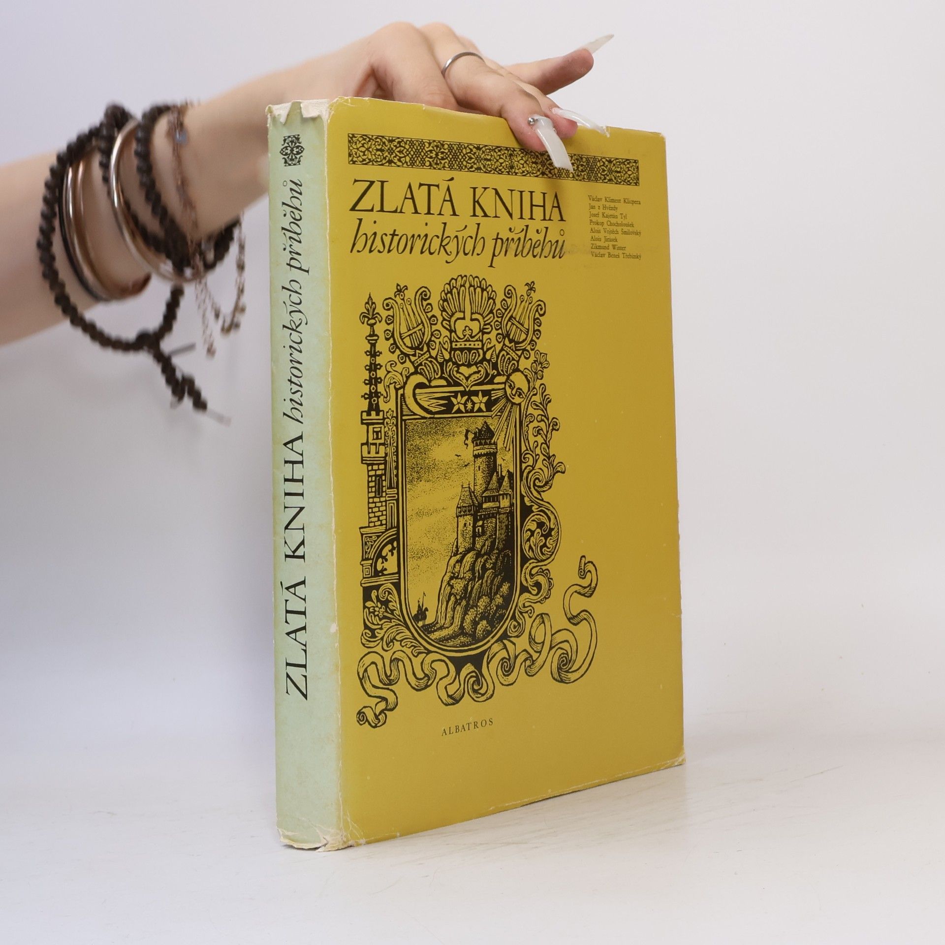 Kolektív autorov Zlatá kniha historických příběhů