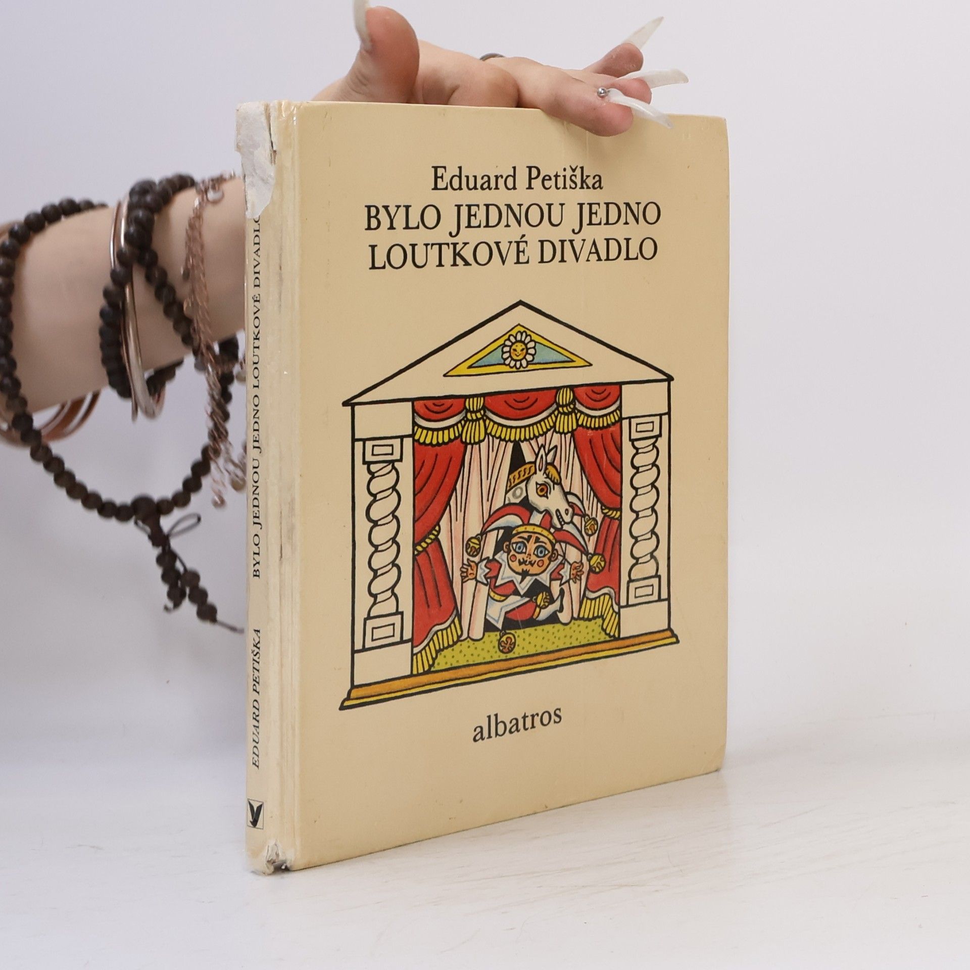 Eduard Petiška Bylo jednou jedno loutkové divadlo