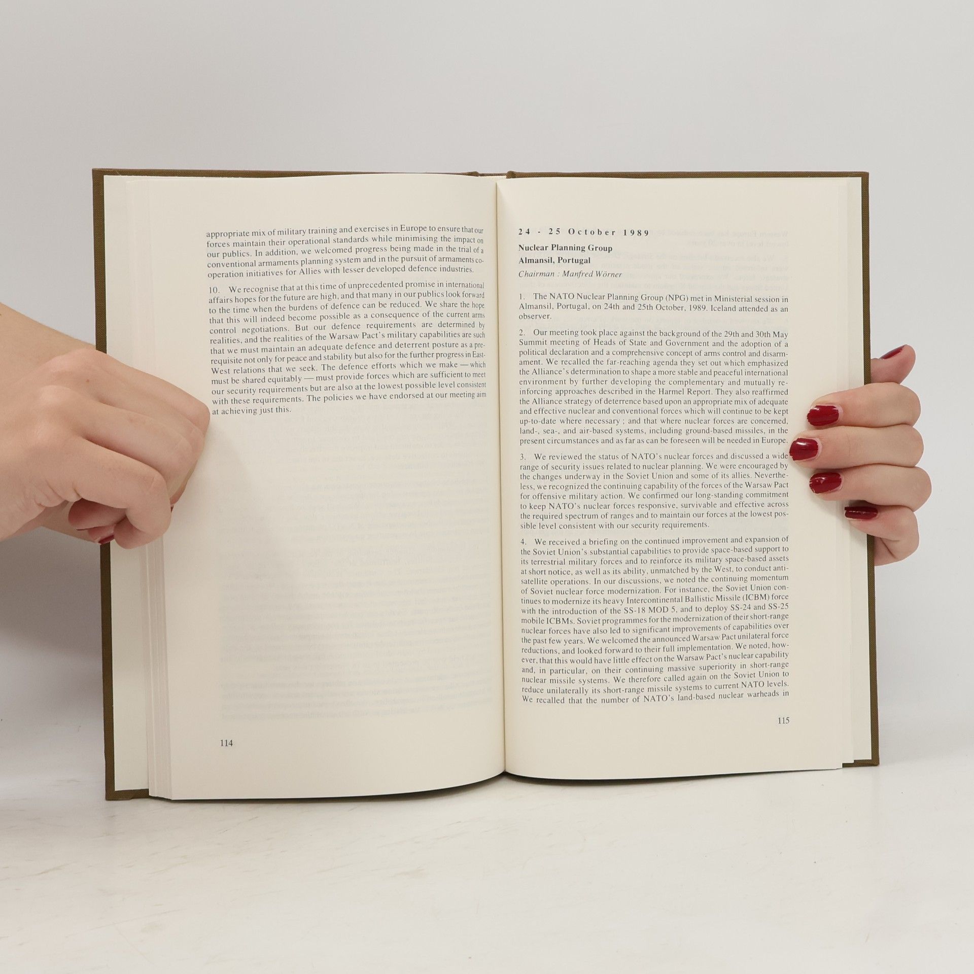 Various authors Nato. Final Communiques 1986-1990