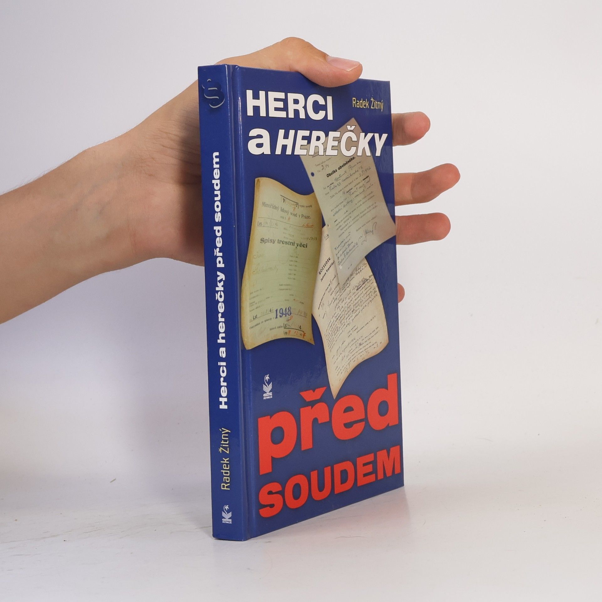 Herci a herečky před soudem