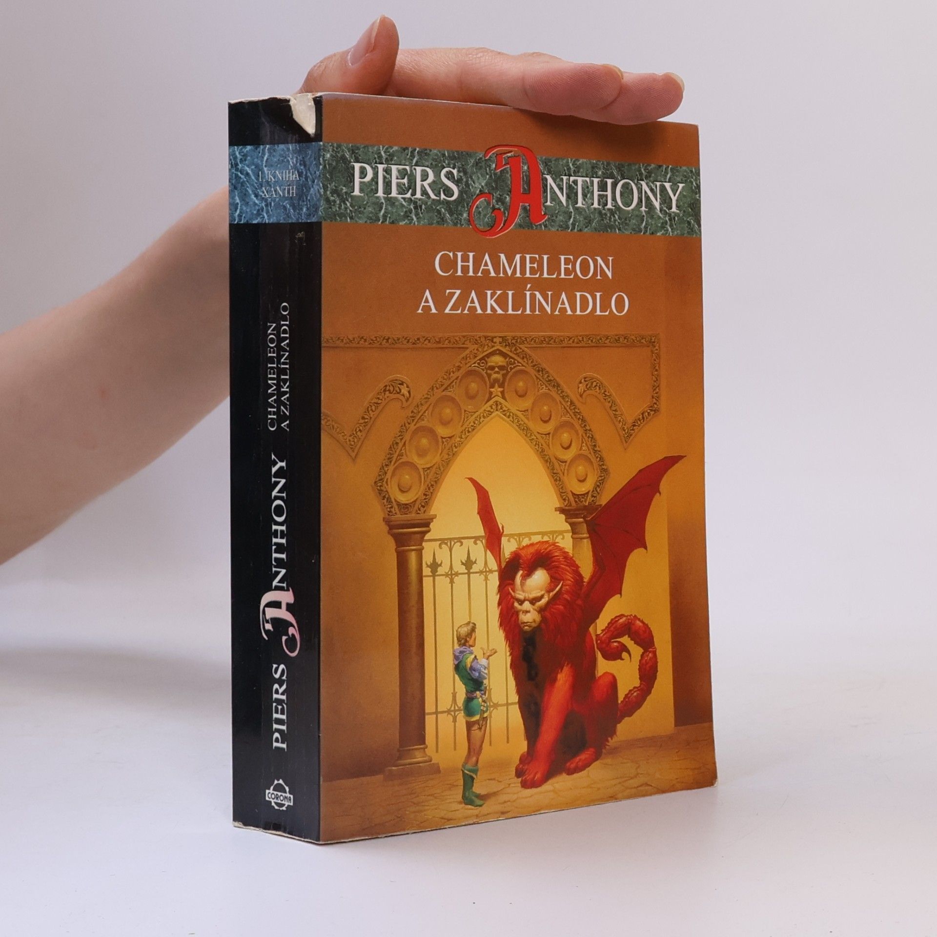 Piers Anthony Chameleon a zaklínadlo. Xanth 1