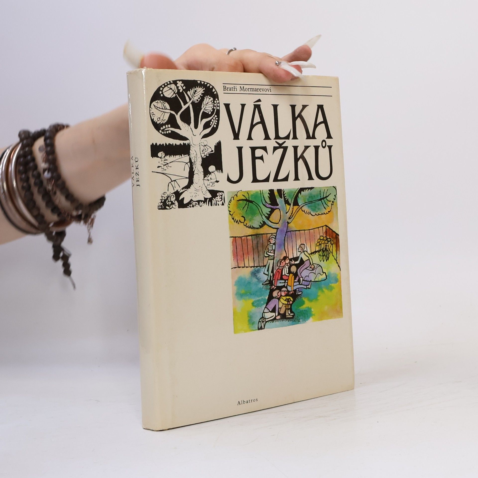 Bratři Mormarevovi Válka ježků