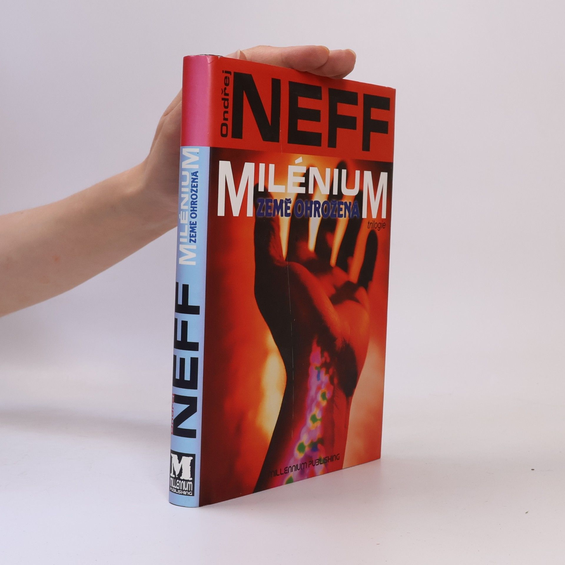 Ondřej Neff Milénium. Země ohrožená