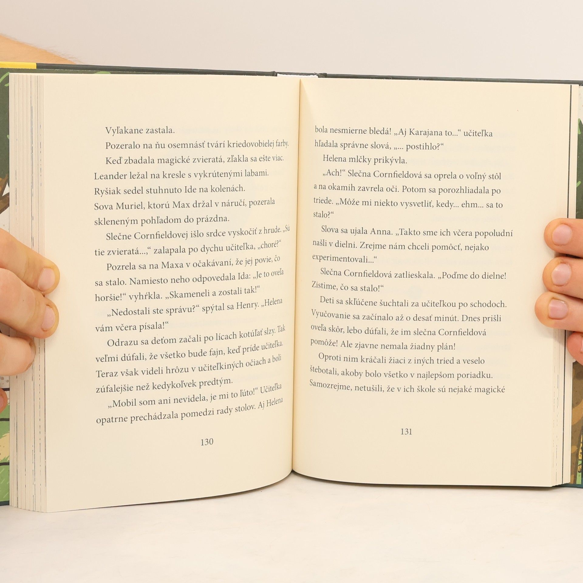 Margit Auer Škola magických zvierat 9. diel: Skamenené!