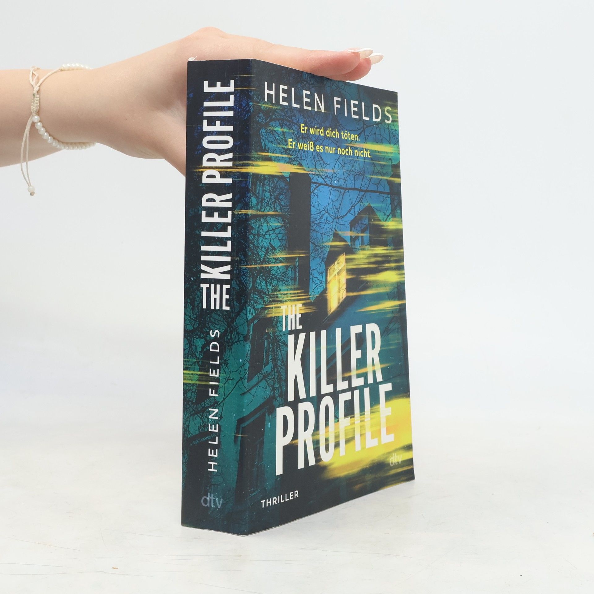 Helen Fields The Killer Profile