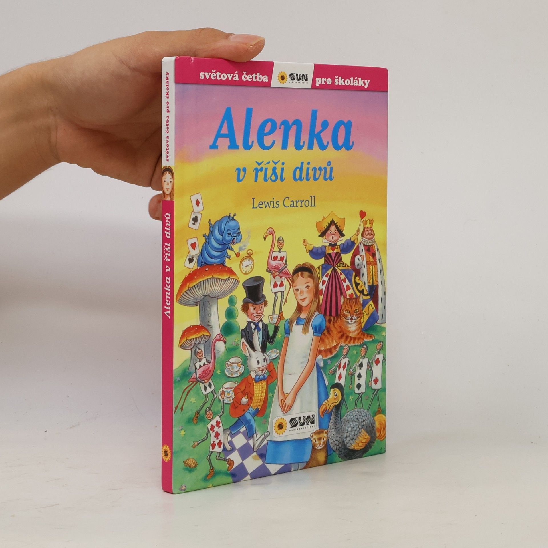 Alenka v říši divů (převyprávění)