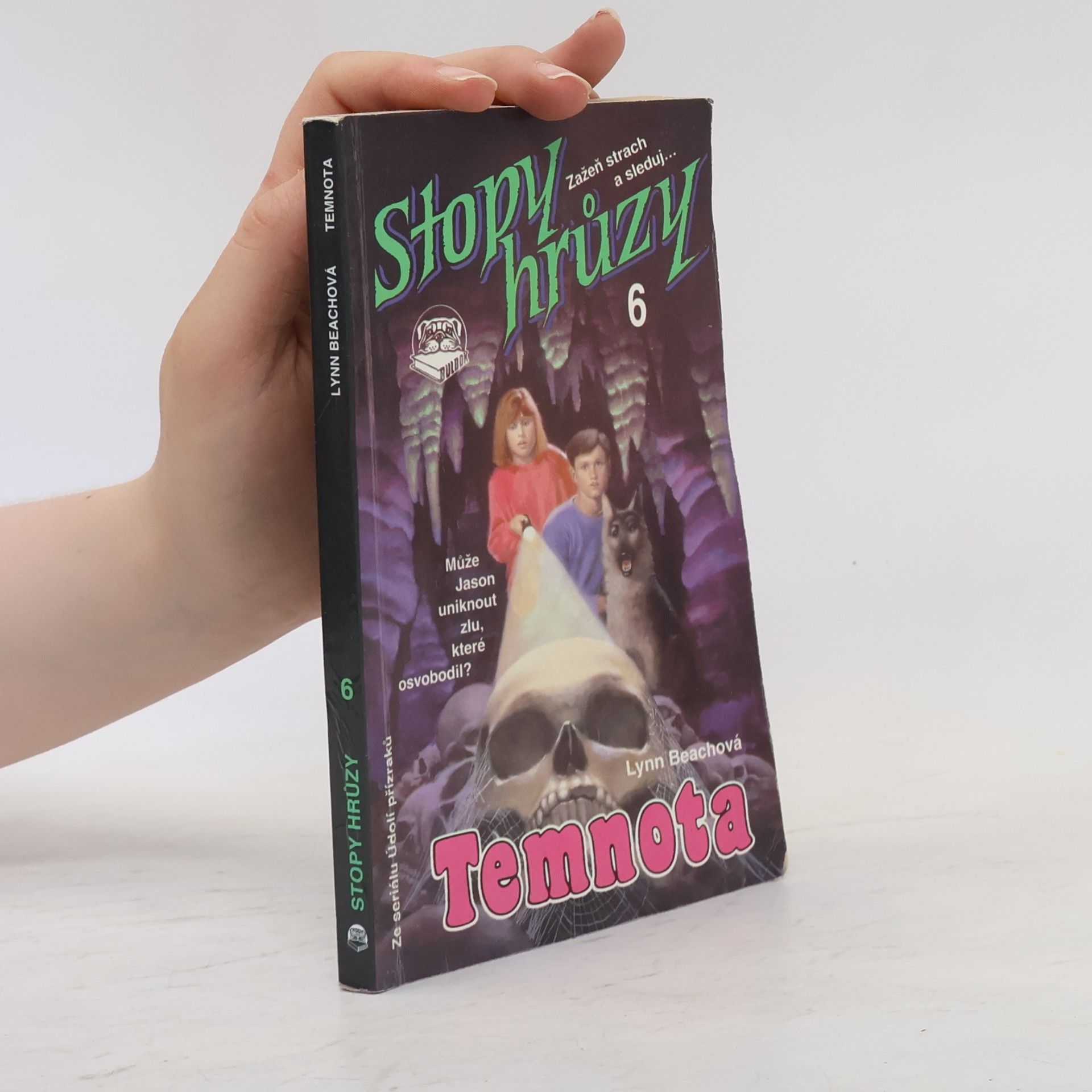 Kathryn Lance Temnota. Stopy hrůzy 6.