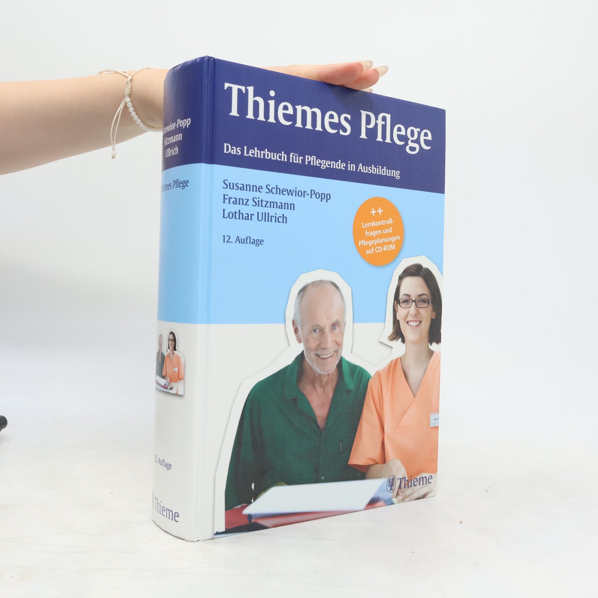 Kolektív autorov Thiemes Pflege. Das Lehrbuch für Pflegende in Ausbildung
