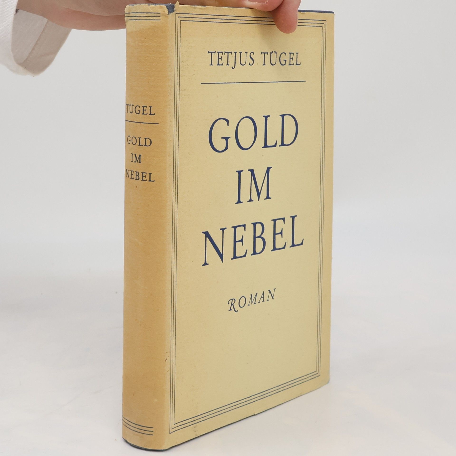 Gold im Nebel
