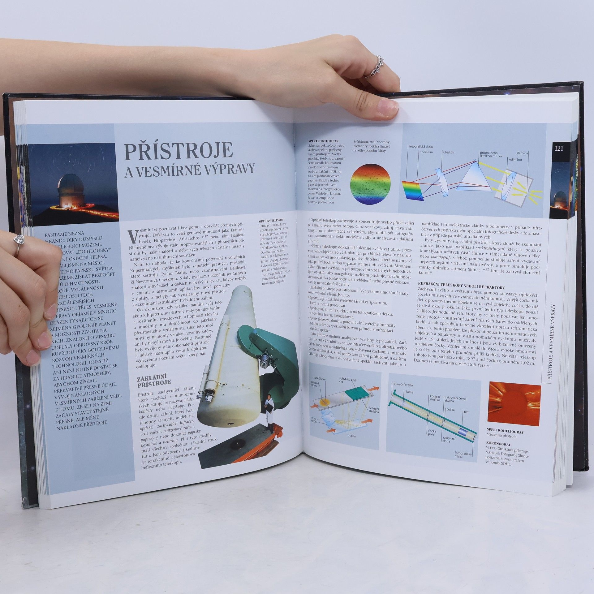 Jiří Mizera Ilustrovaný atlas. Vesmír