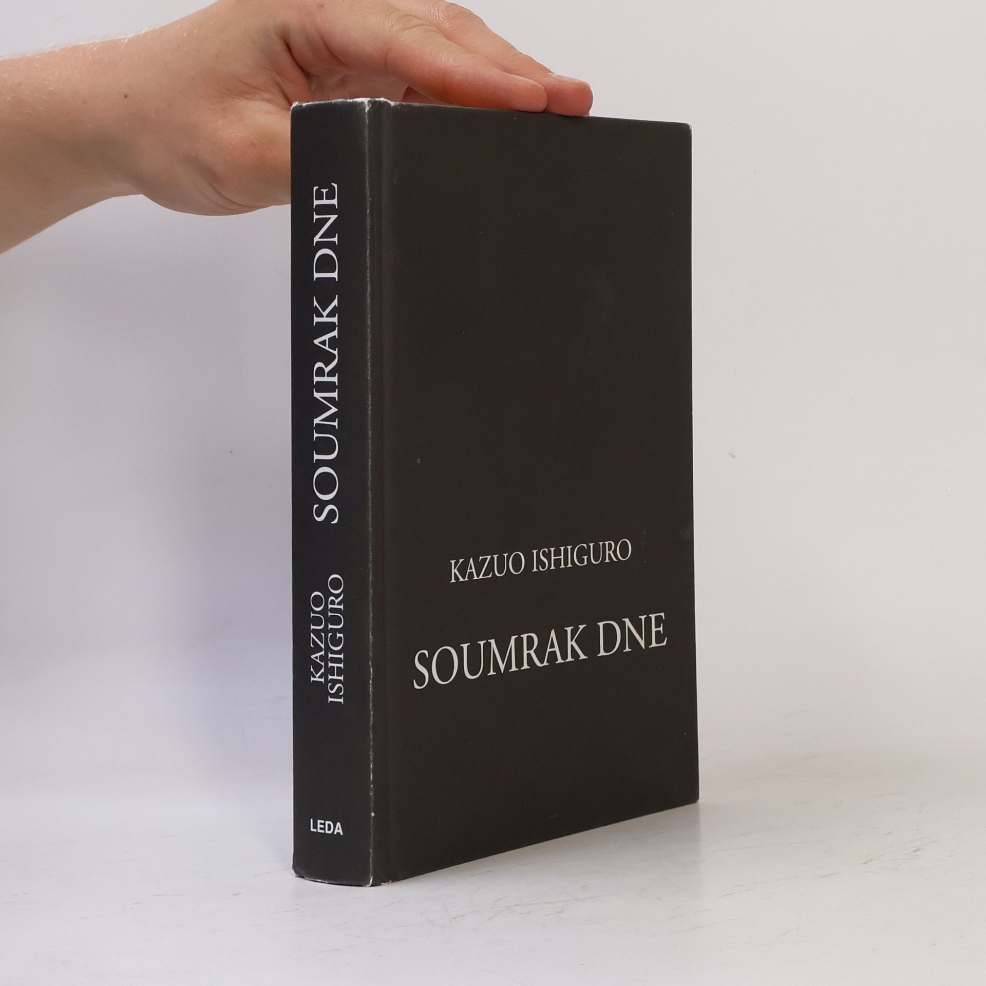 Kazuo Ishiguro Soumrak dne