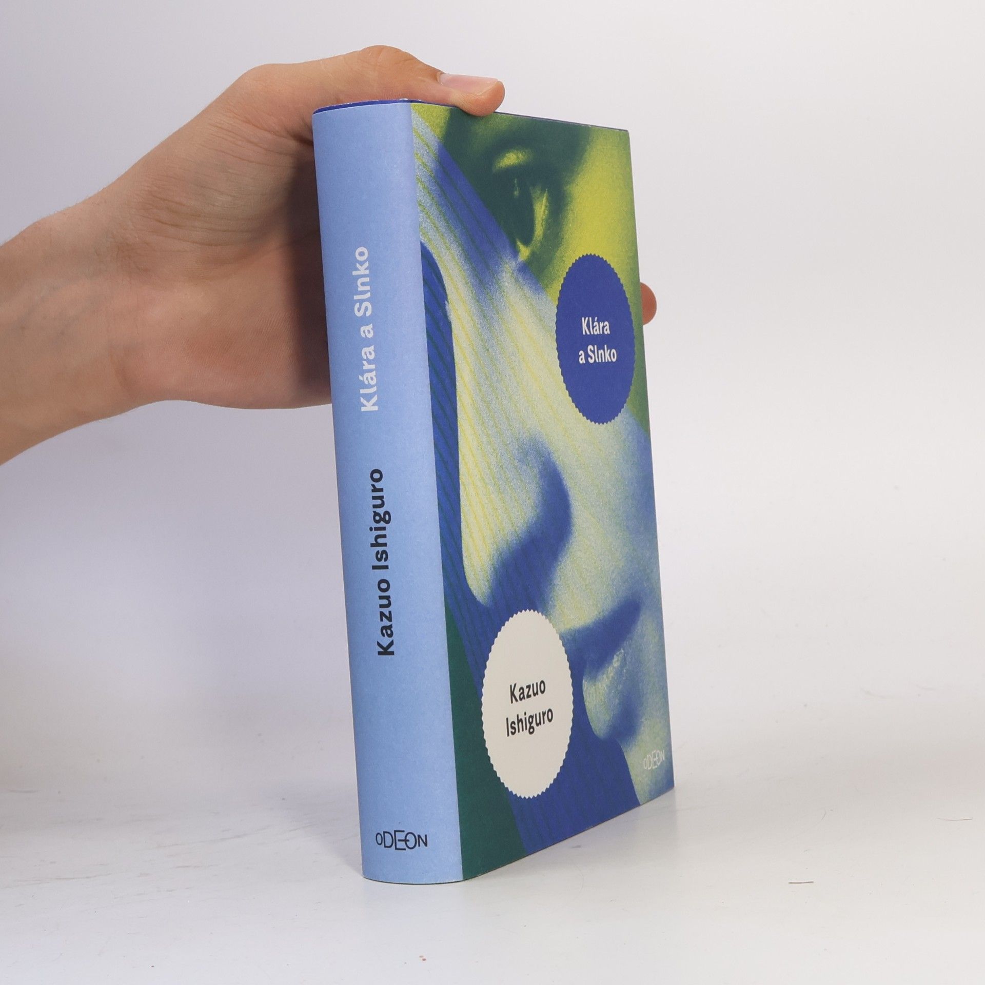 Kazuo Ishiguro Klára a Slnko