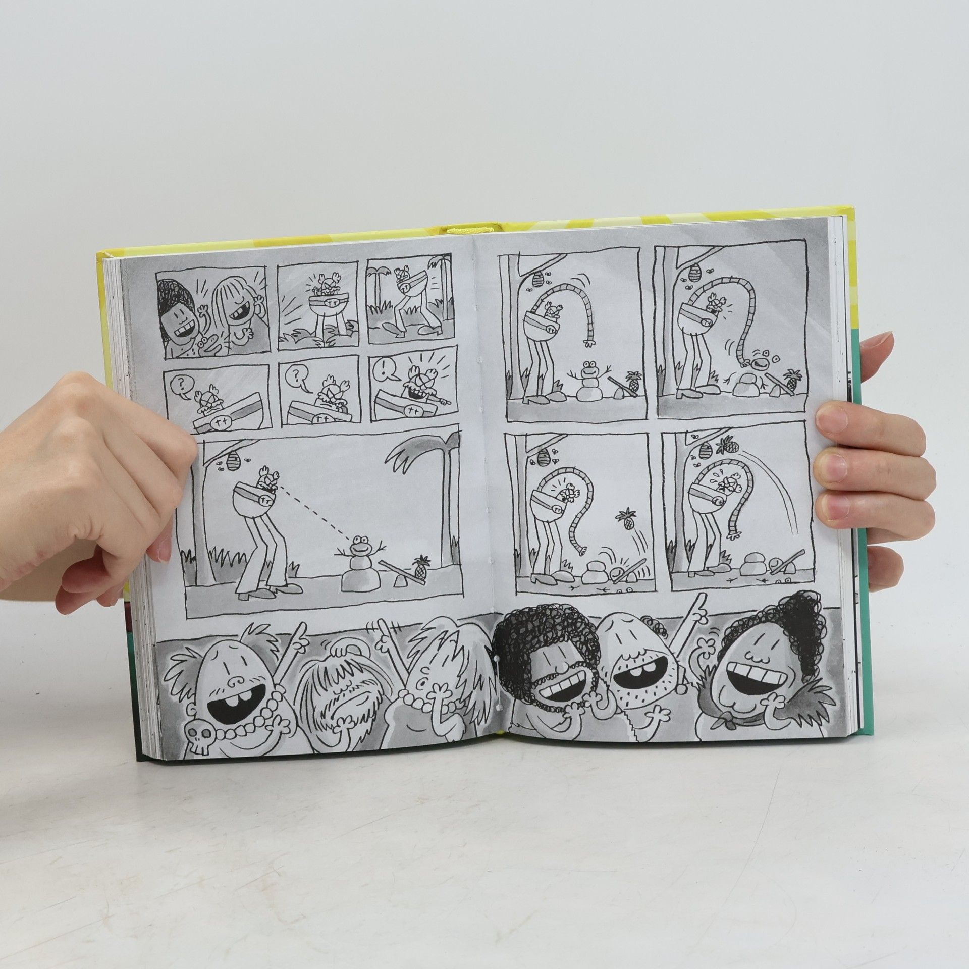 Dav Pilkey Kapitán Bombarďák a pompézna pomsta rádioaktívnych Robo-boxeriek