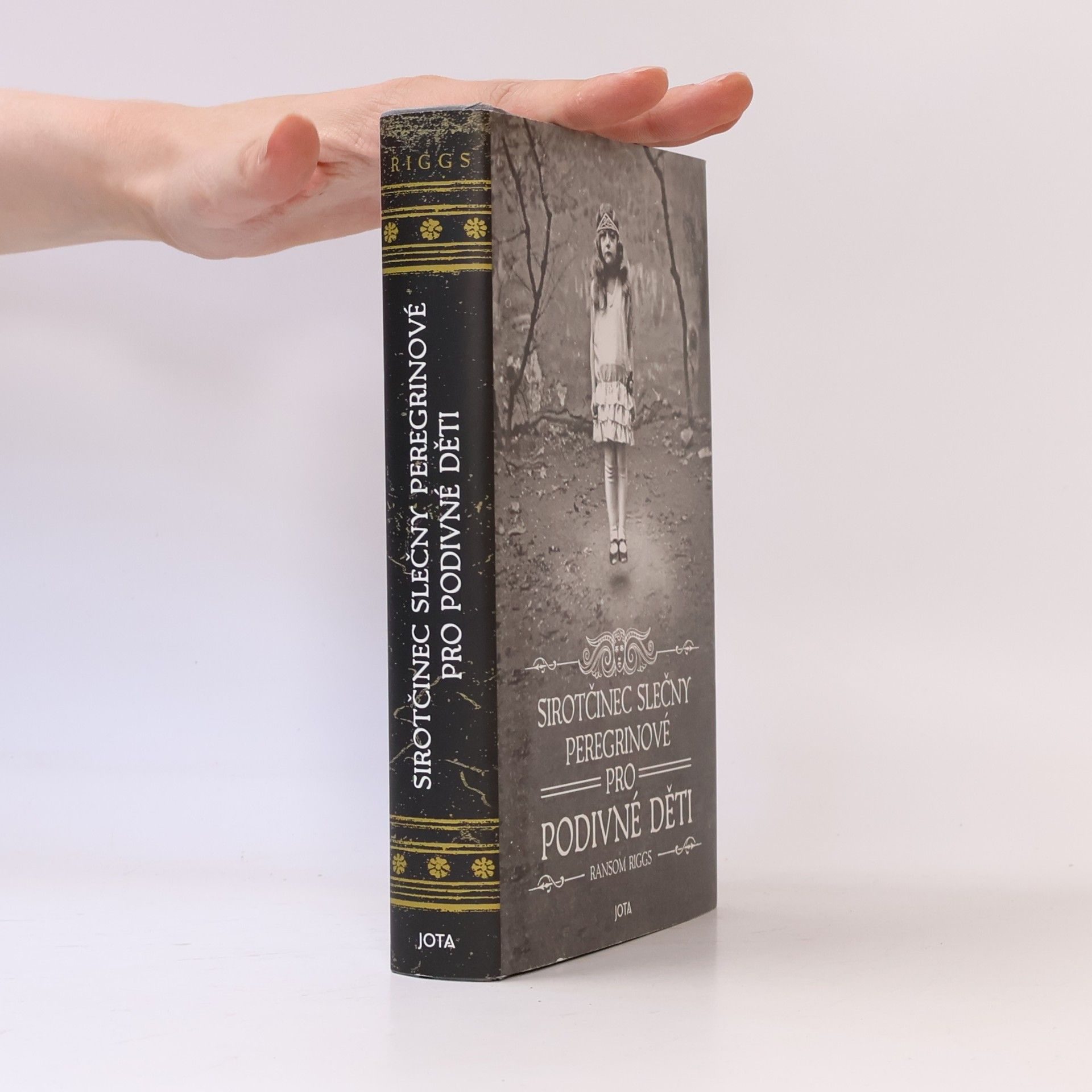 Ransom Riggs Sirotčinec slečny Peregrinové pro podivné děti