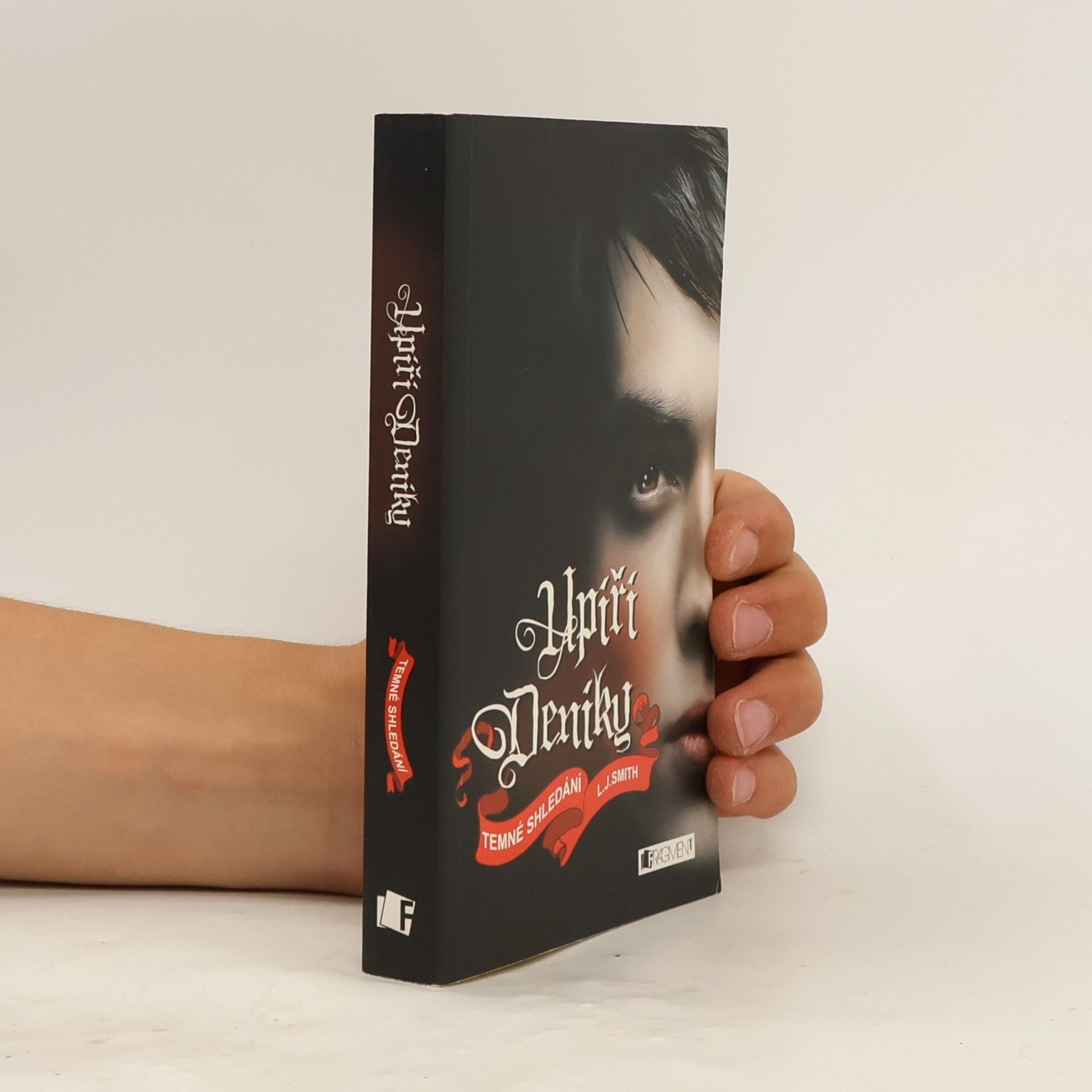 L. J. Smithová  Upíří deníky. Temné shledání