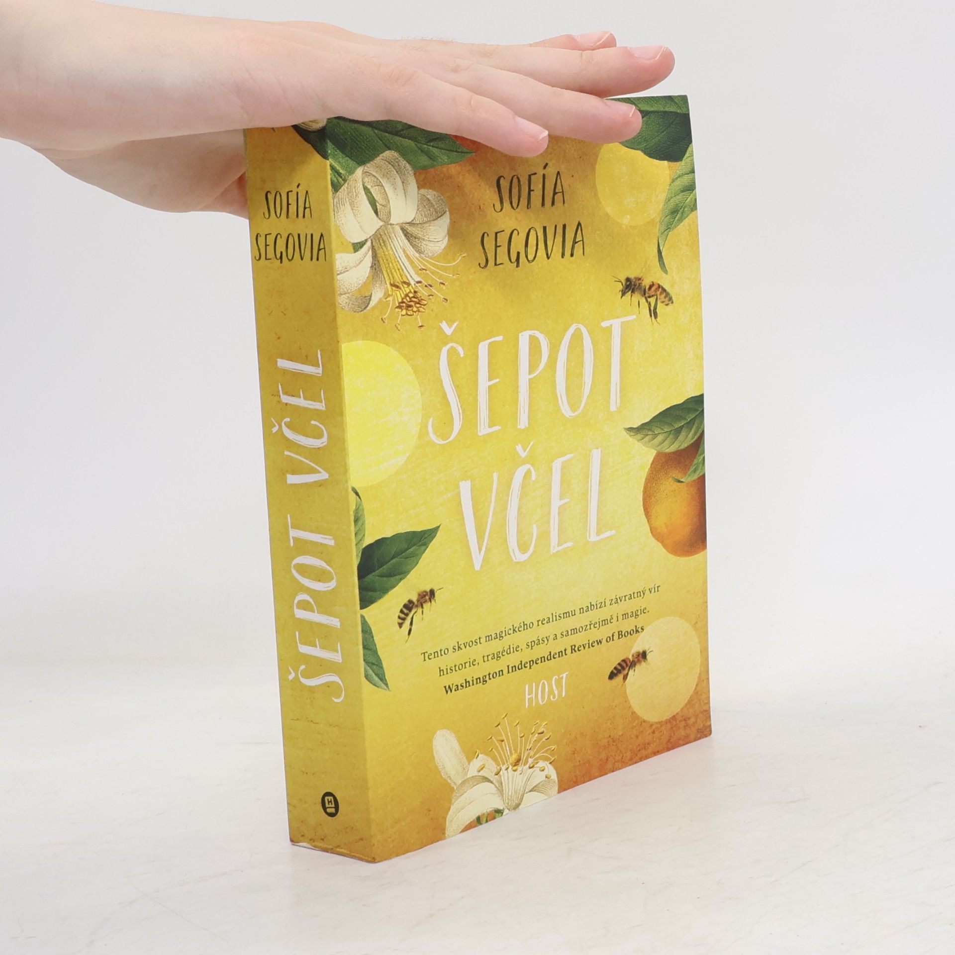 Sofía Segovia Šepot včel