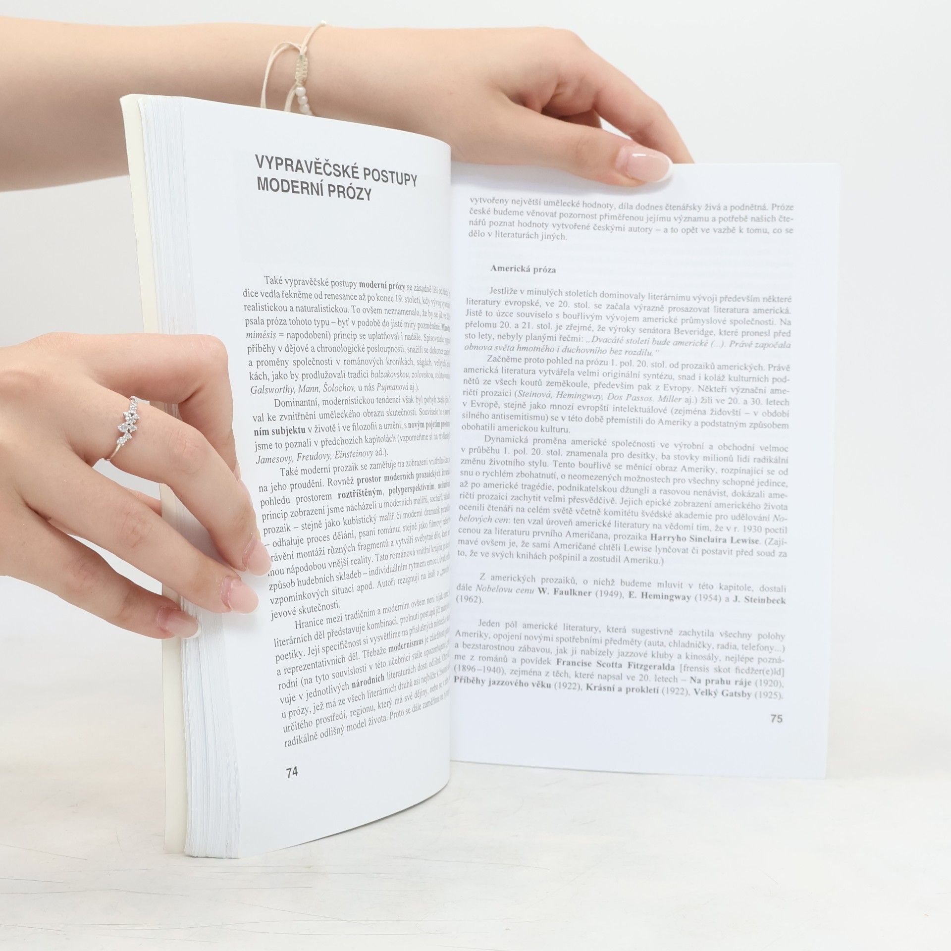 Bohuslav Hoffmann Literatura III: Výklad, interpretace, literární teorie