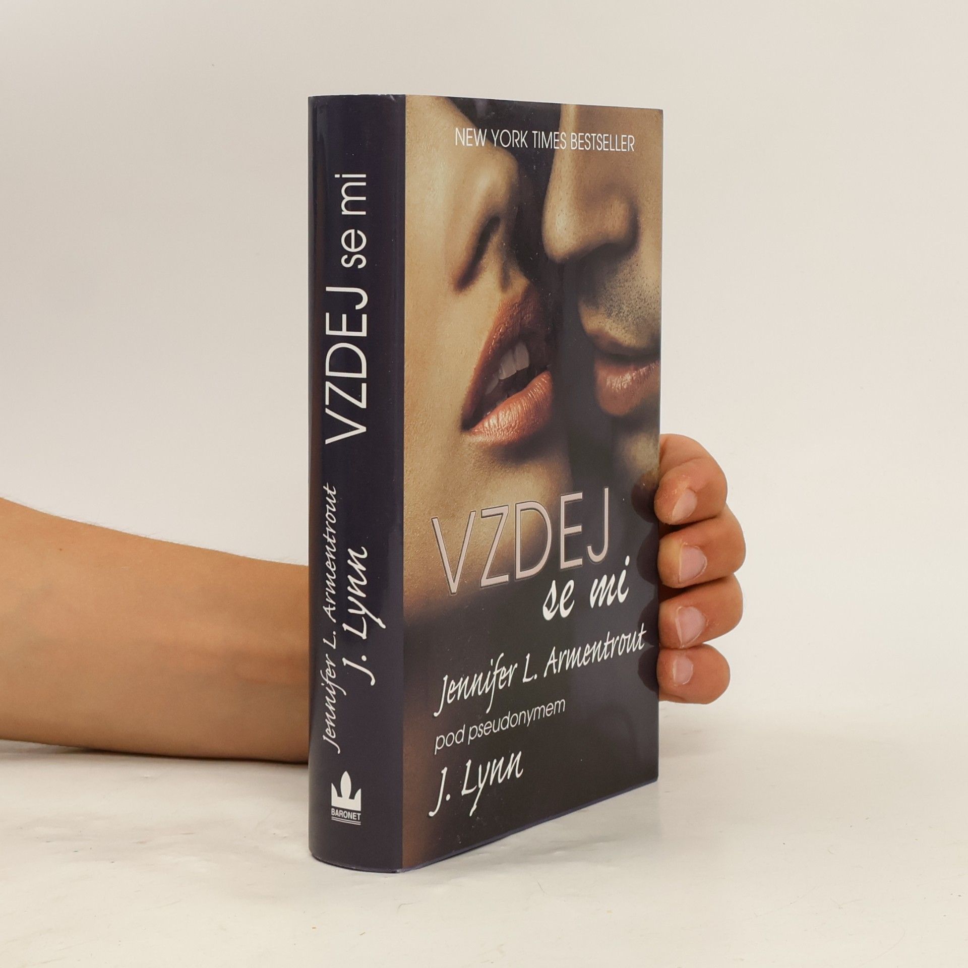 Jennifer L. Armentrout Vzdej se mi
