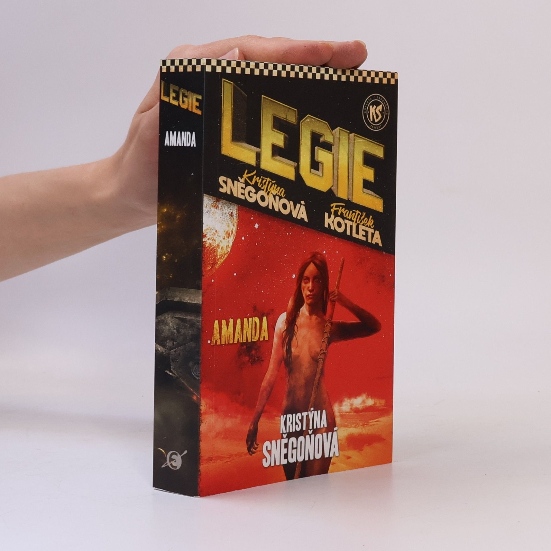 Kristýna Sněgoňová Legie. Amanda