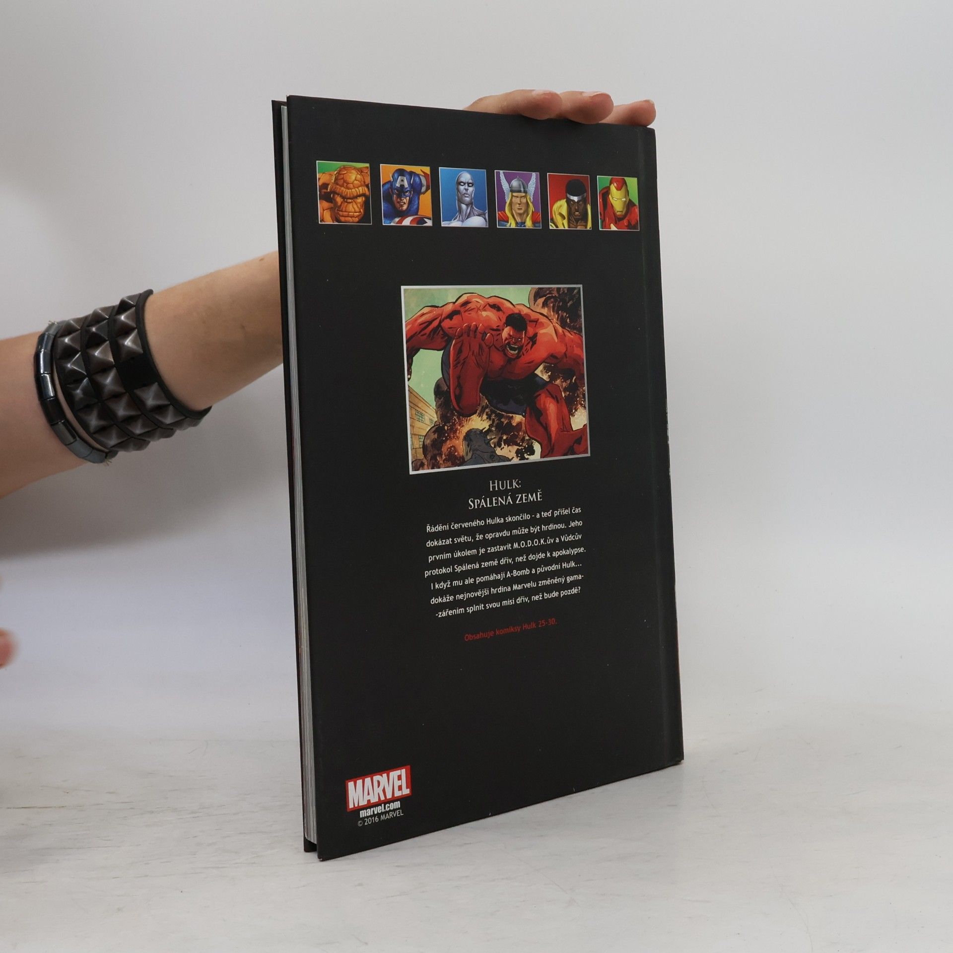 Jeff Parker Ultimátní komiksový komplet 71. Hulk. Spálená země