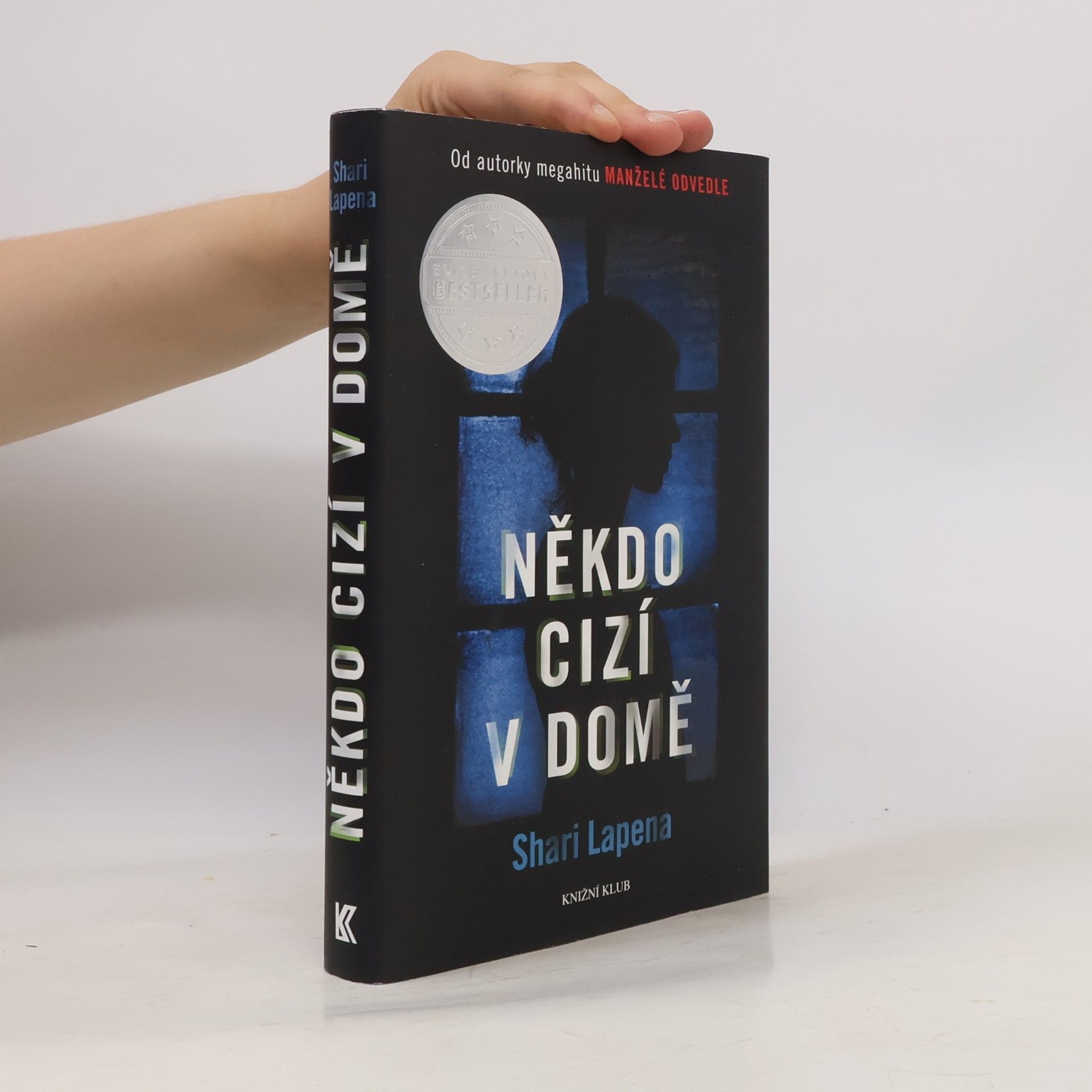 Shari Lapena Někdo cizí v domě