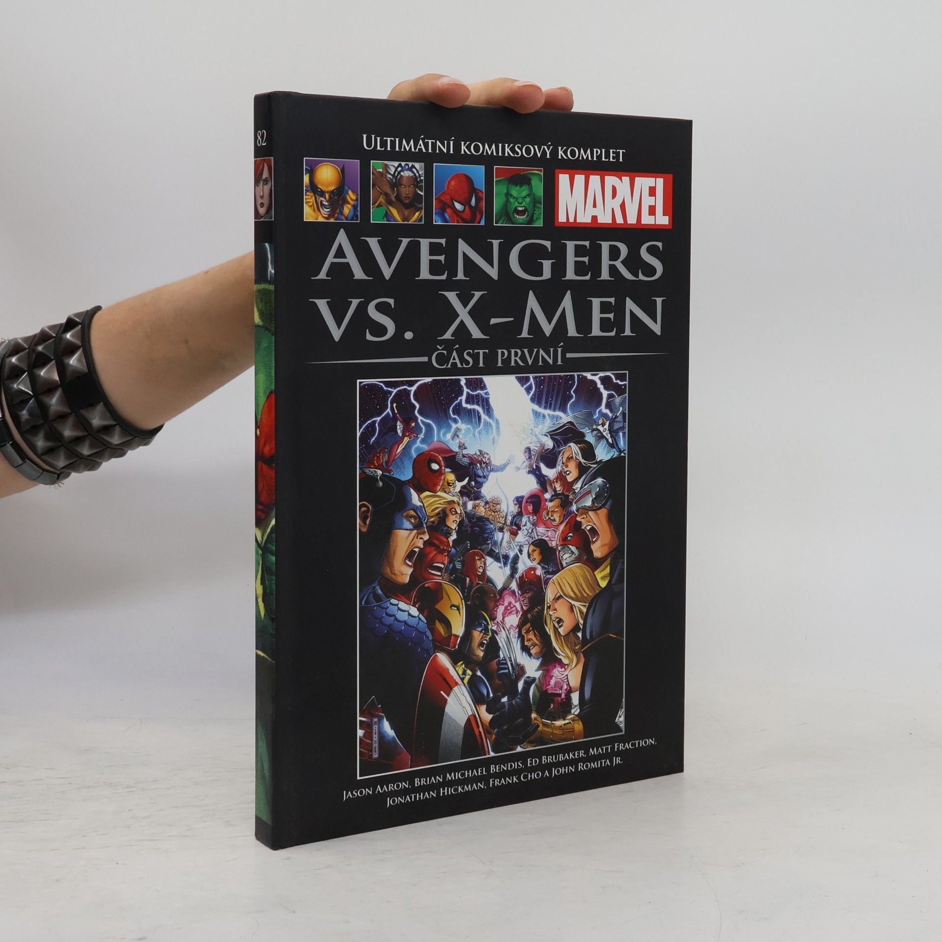 Kathryn Immonen Avengers vs. X-Men. Část první