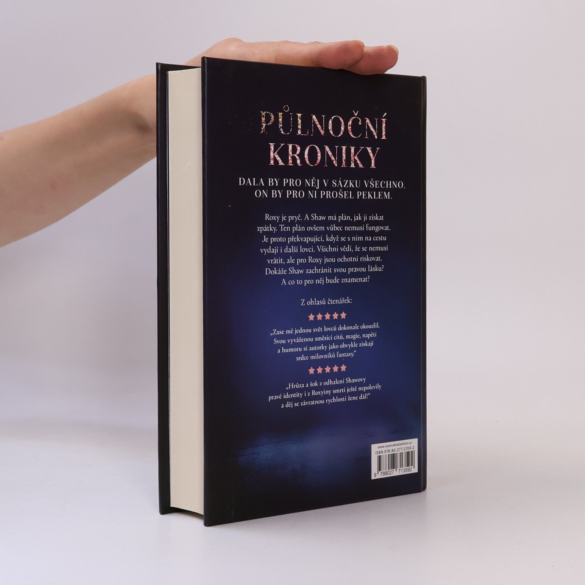 Laura Kneidl Půlnoční kroniky. Odstín smrti