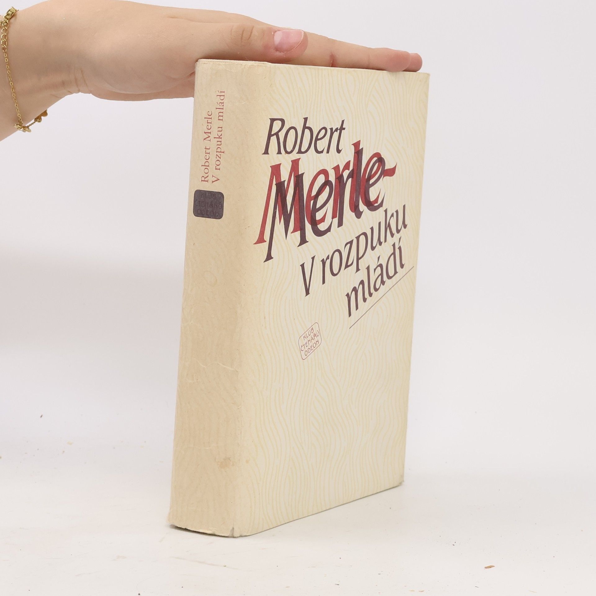 Robert Merle V rozpuku mládí