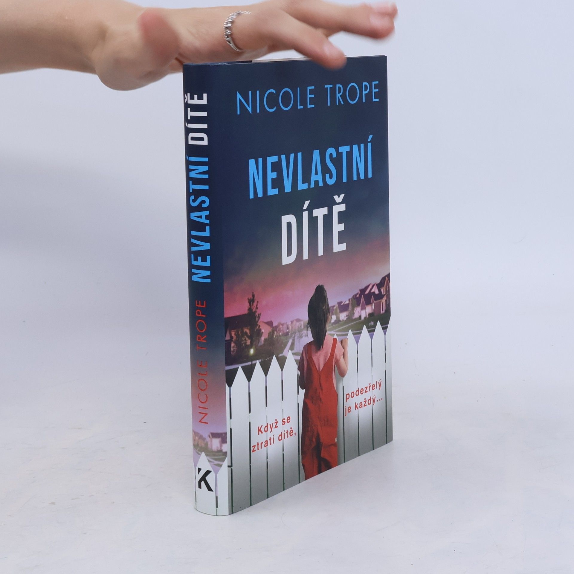 Nicole Trope Nevlastní dítě