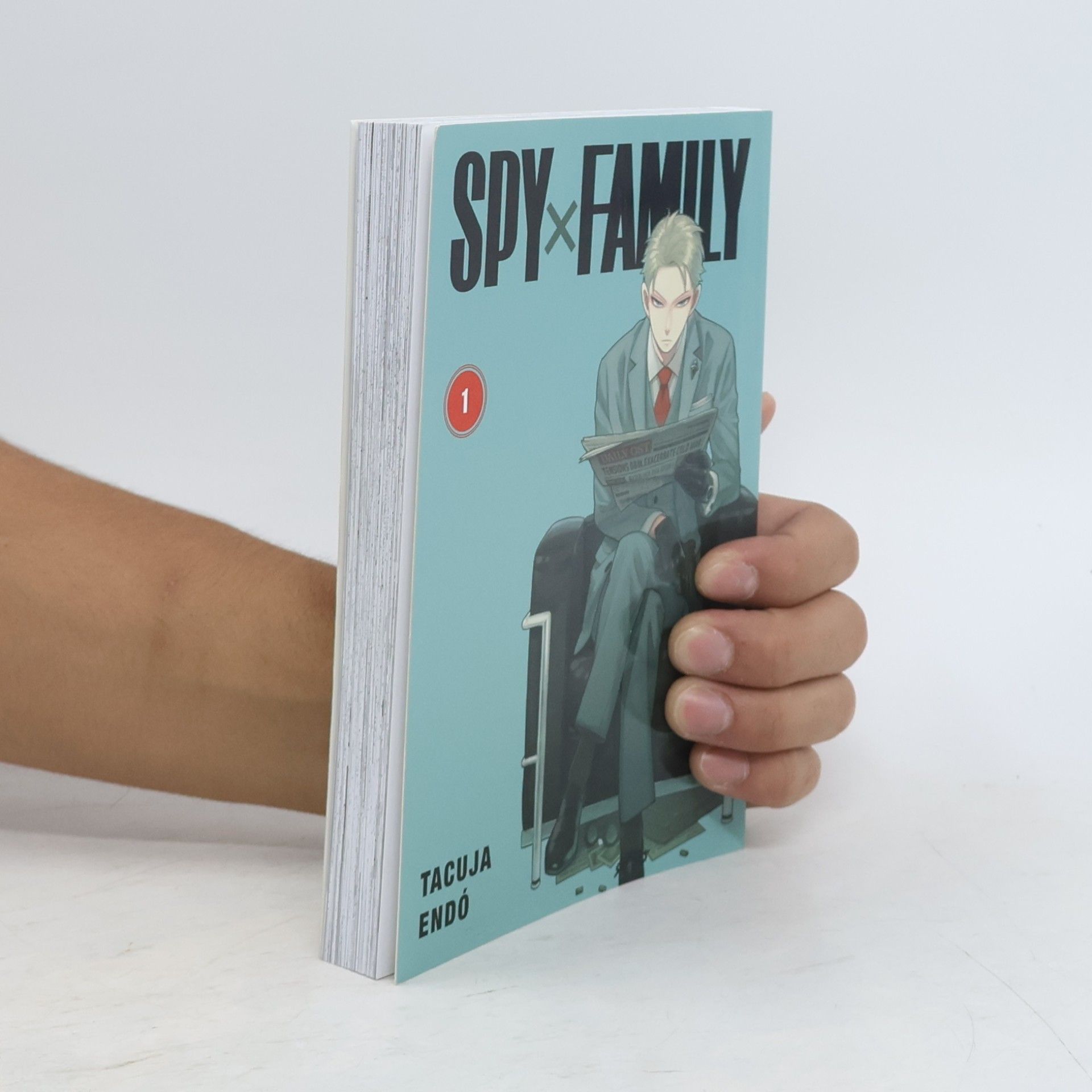 Tacuja Endó Spy x Family 1
