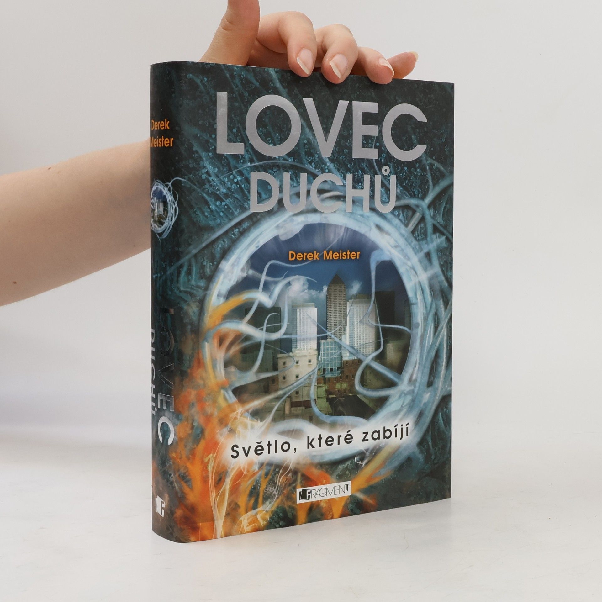 Derek Meister Lovec duchů
