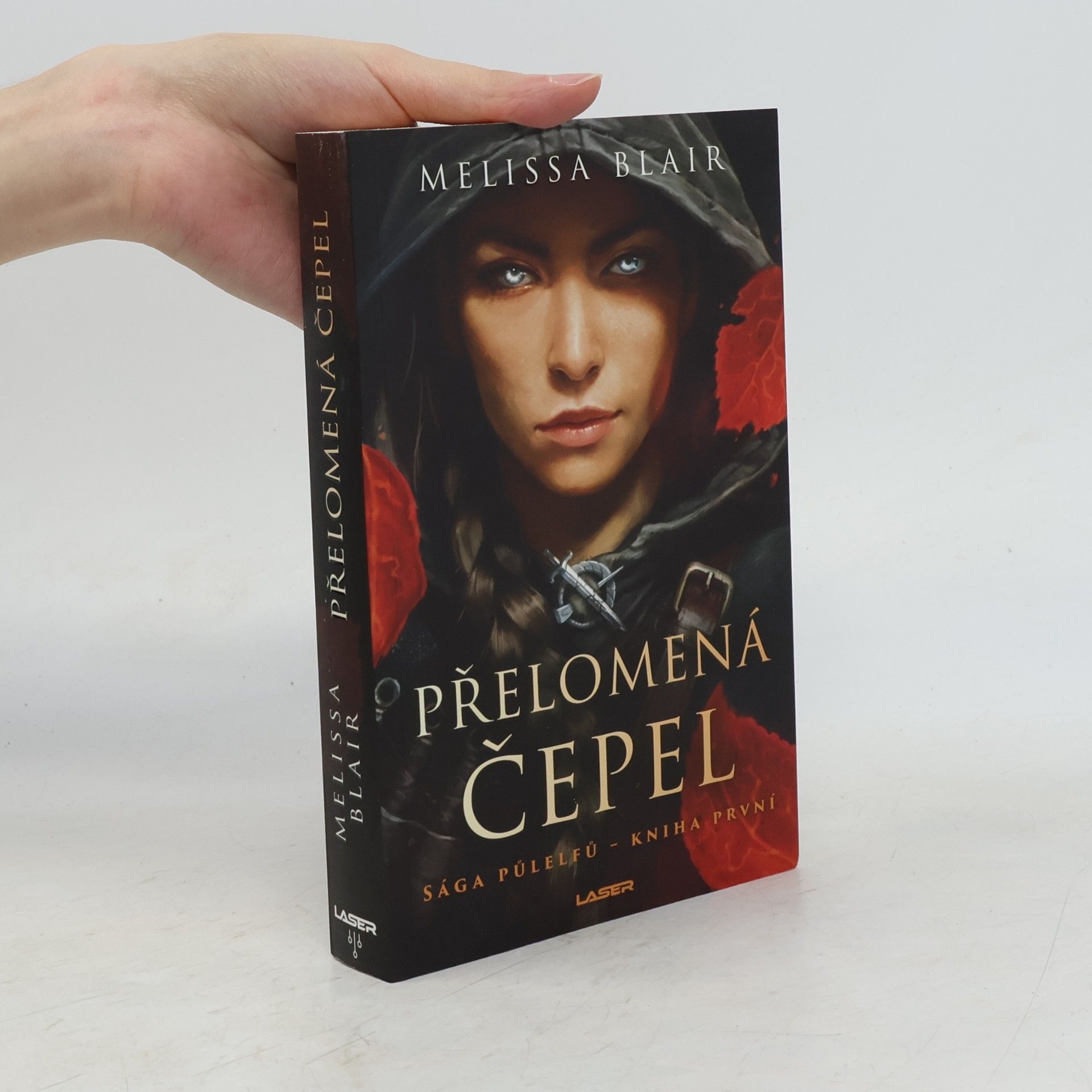 Melissa Blair Sága půlelfů 1. Přelomená čepel